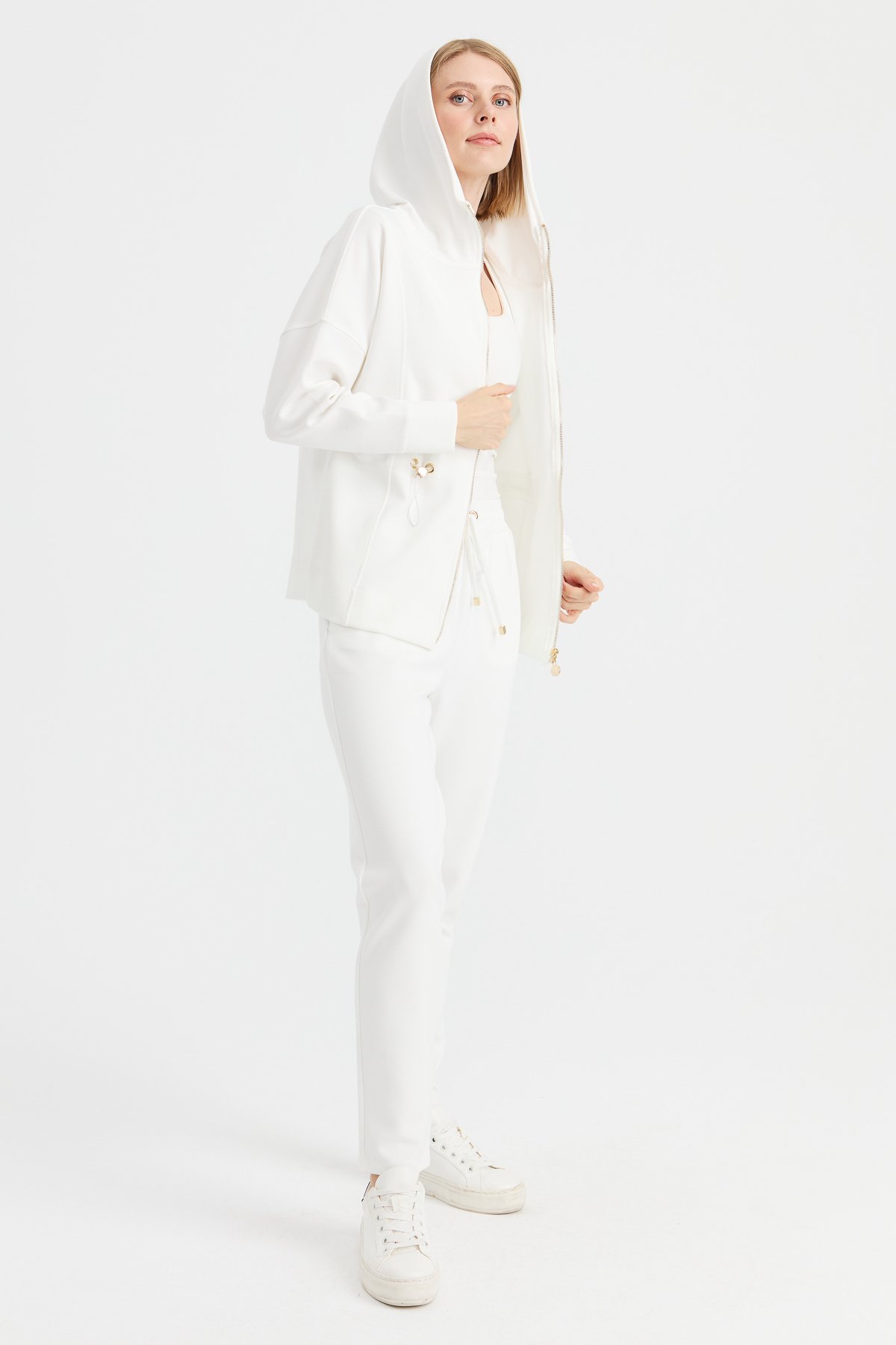 KMK23001Kadın Kapüşonlu Beli Büzgülü Sweat Beyaz
