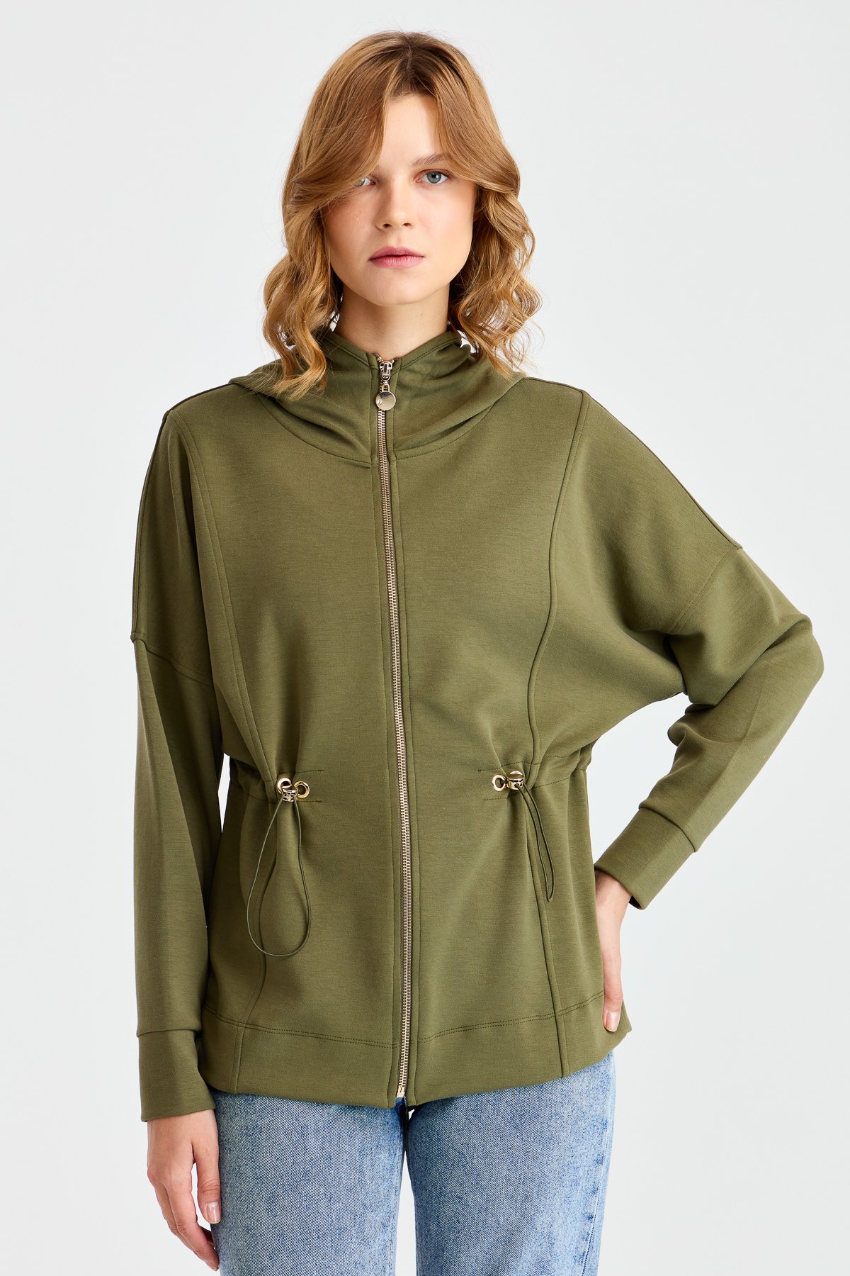 KMK23001Женская рубашка с капюшоном и завязками на талии