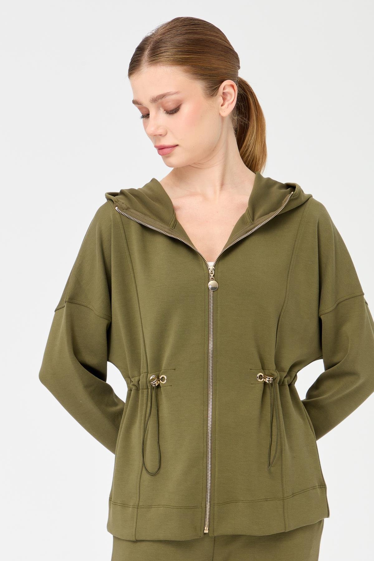 KMK23001Женская рубашка с капюшоном и завязками на талии