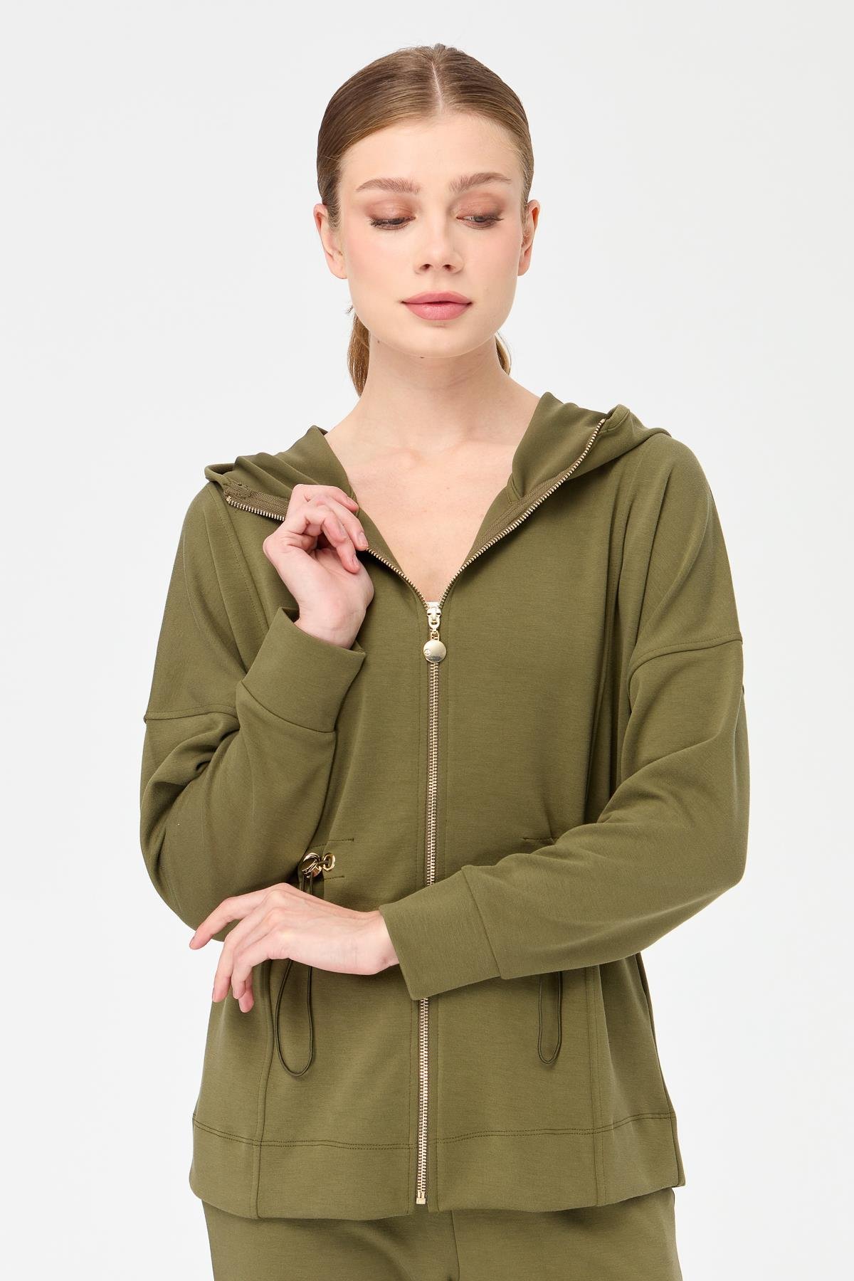 KMK23001Женская рубашка с капюшоном и завязками на талии