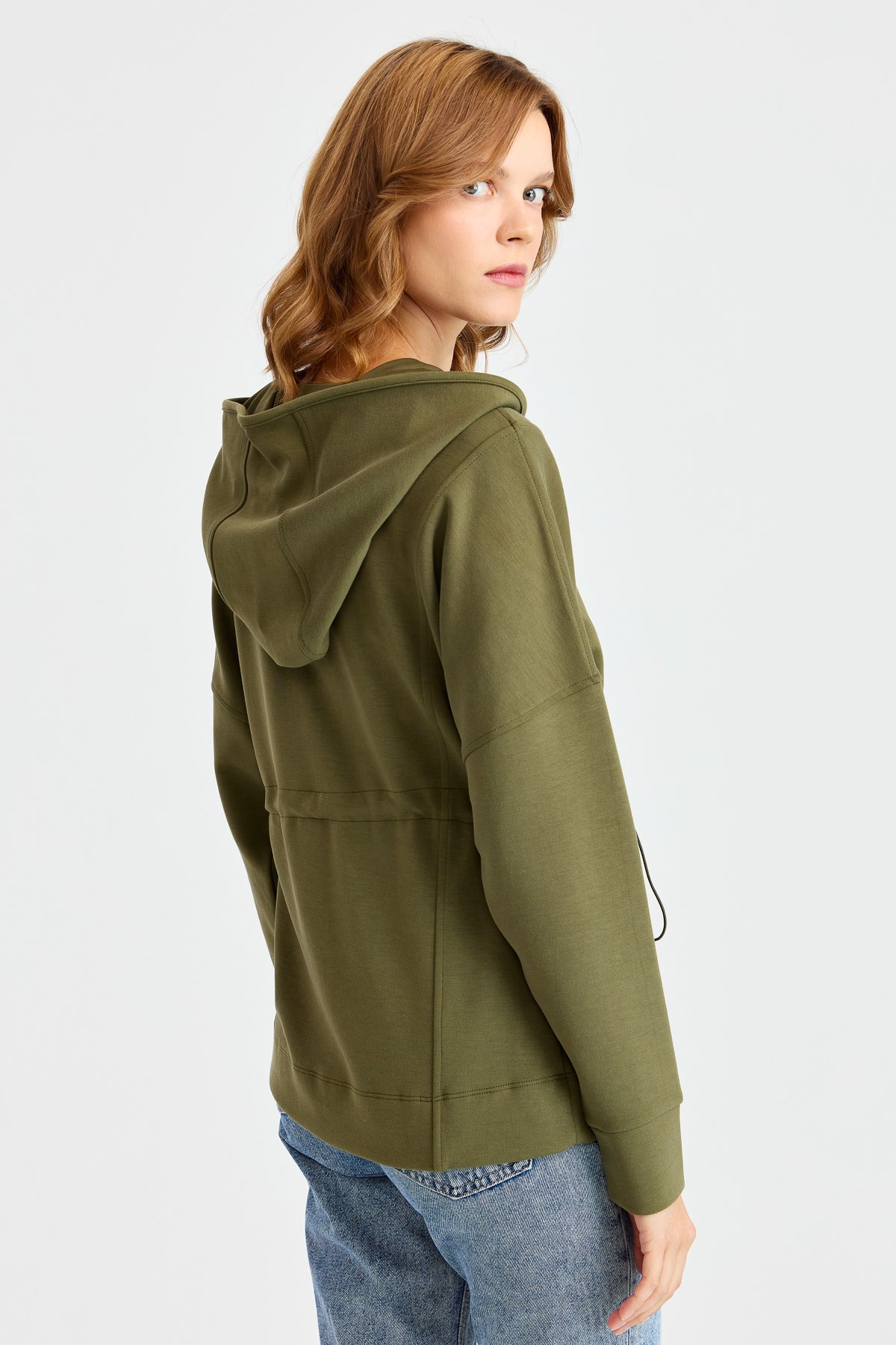 KMK23001Женская рубашка с капюшоном и завязками на талии