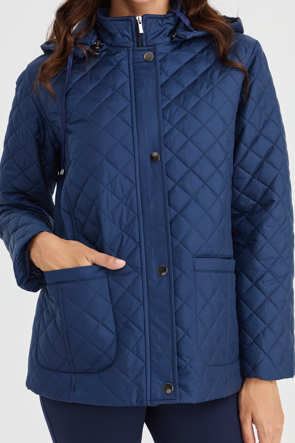 23405Kadın Kapüşonlu Dış Cepli Kısa Kapitone Ceket Lacivert