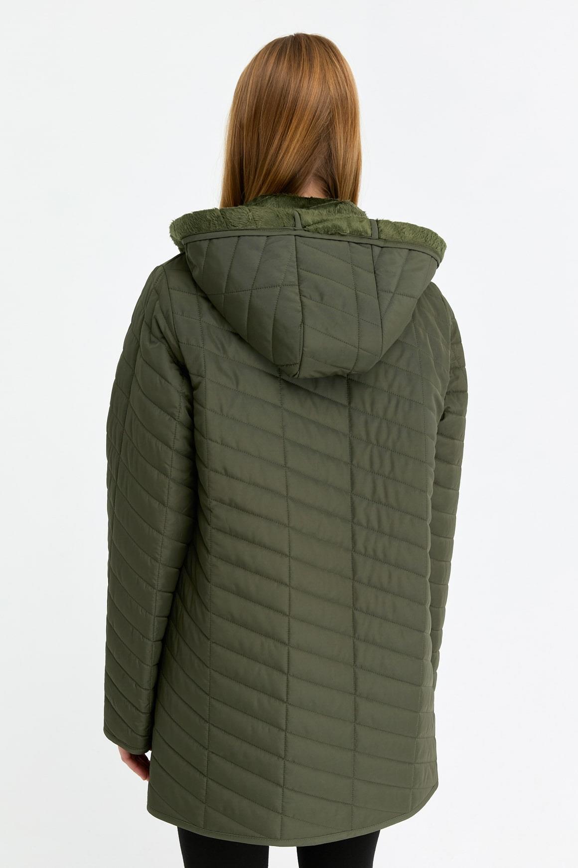 24421Kadın Kapüşonlu Enine Çizgili Araboy Kapitone Kaban Haki