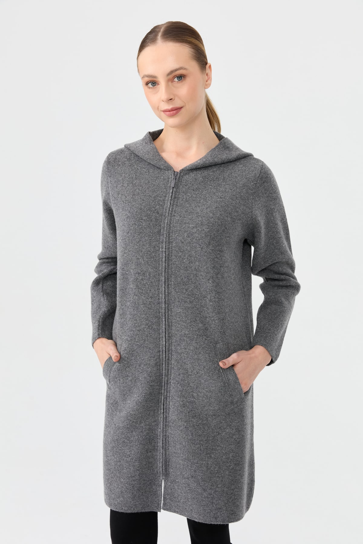 24044Kadın Kapüşonlu Fermuarlı Basic Uzun Yün Kaban Füme