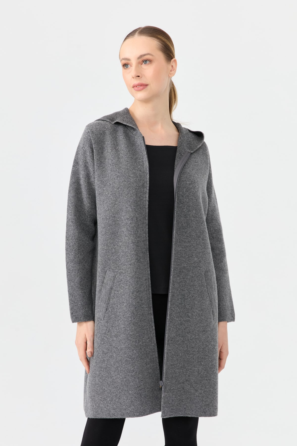 24044Kadın Kapüşonlu Fermuarlı Basic Uzun Yün Kaban Füme