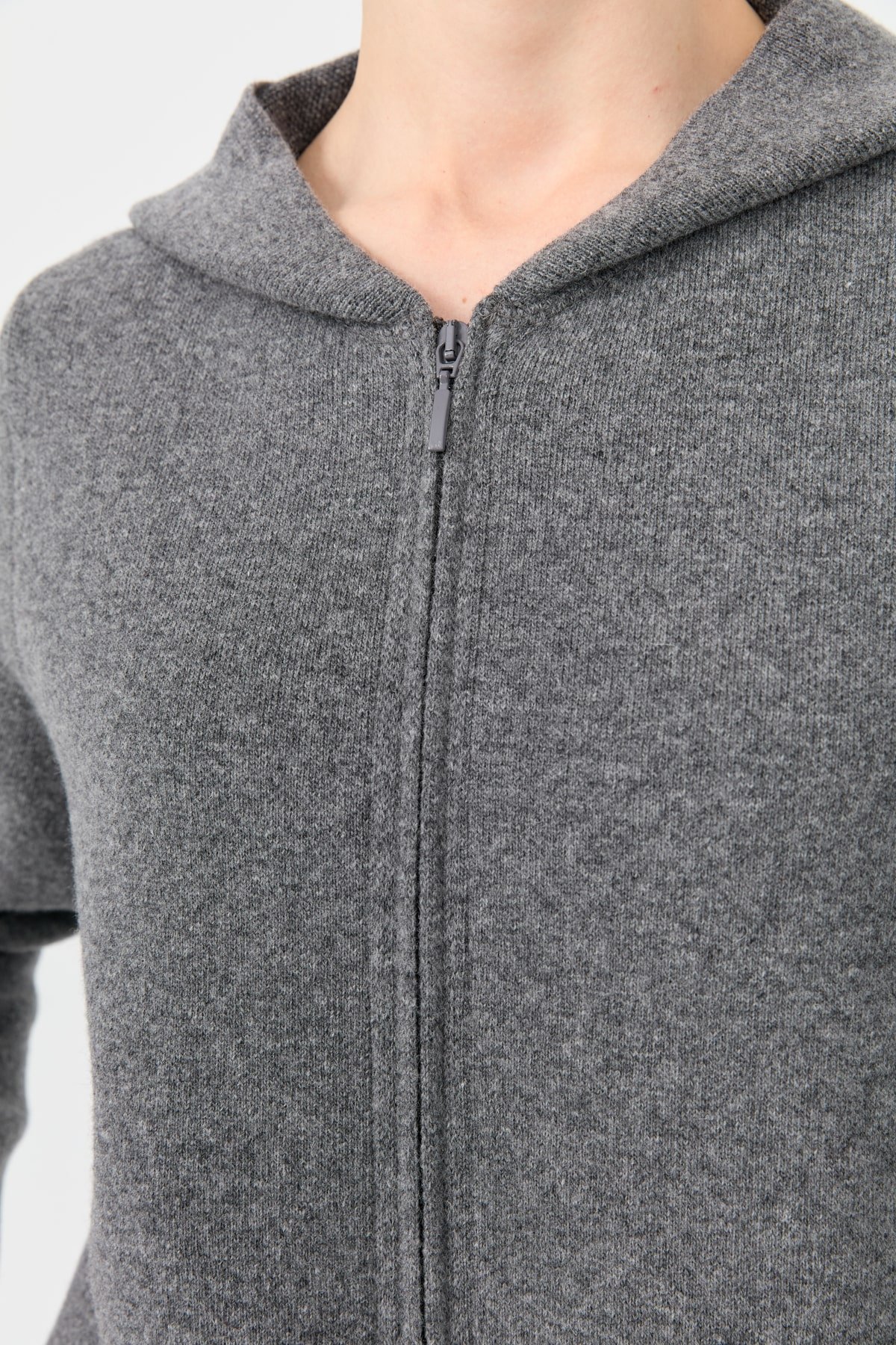 24044Kadın Kapüşonlu Fermuarlı Basic Uzun Yün Kaban Füme