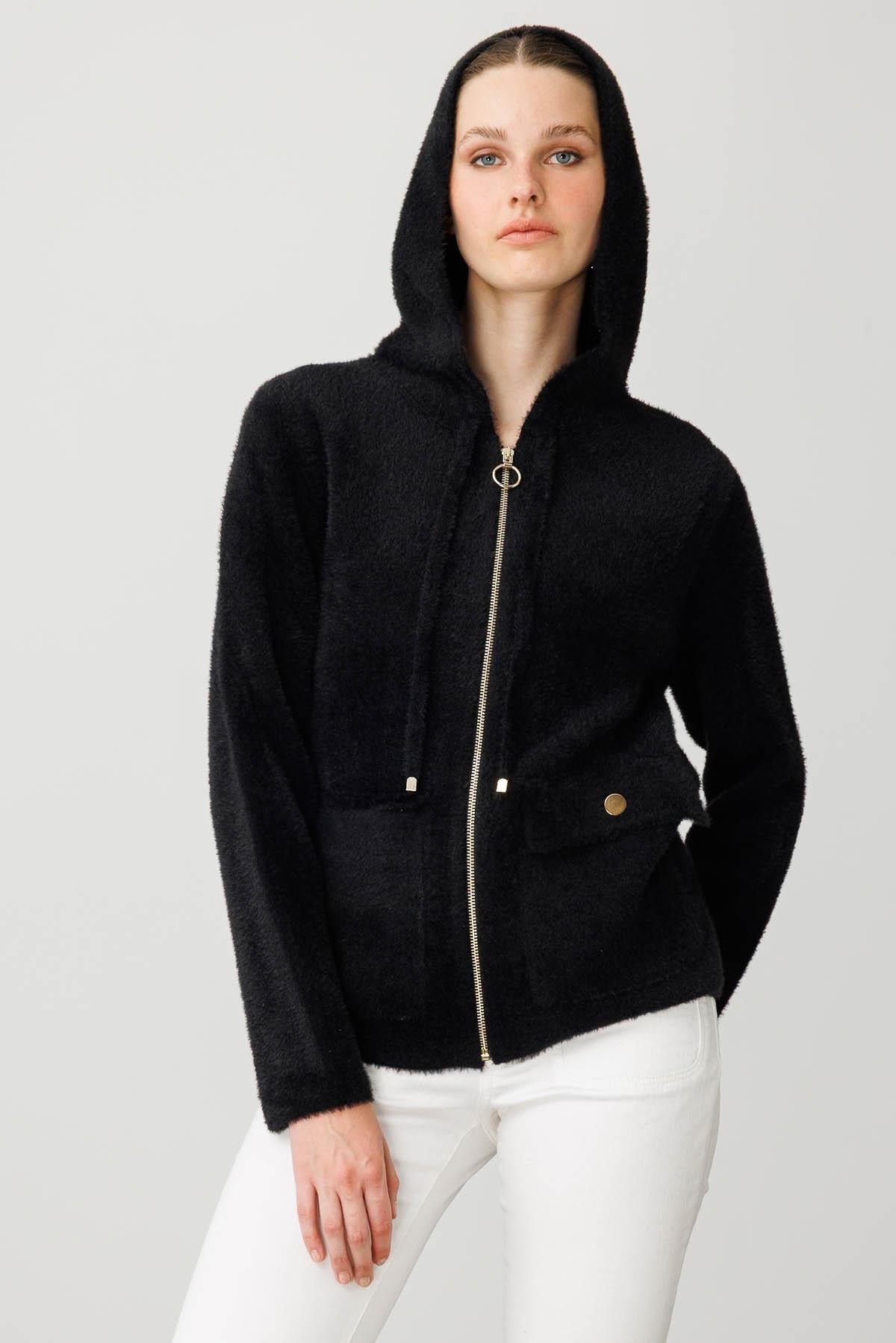 25005Kadın Kapüşonlu Fermuarlı Kısa Triko Ceket Siyah