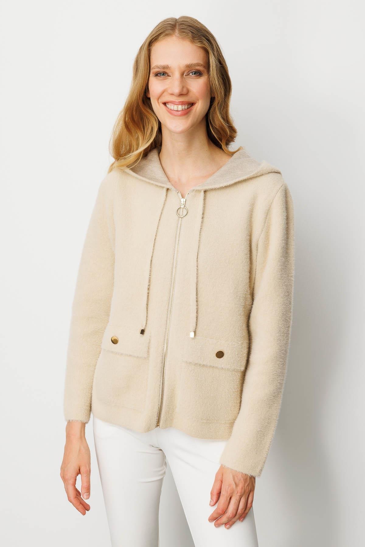 25005Kadın Kapüşonlu Fermuarlı Kısa Triko Ceket Bej