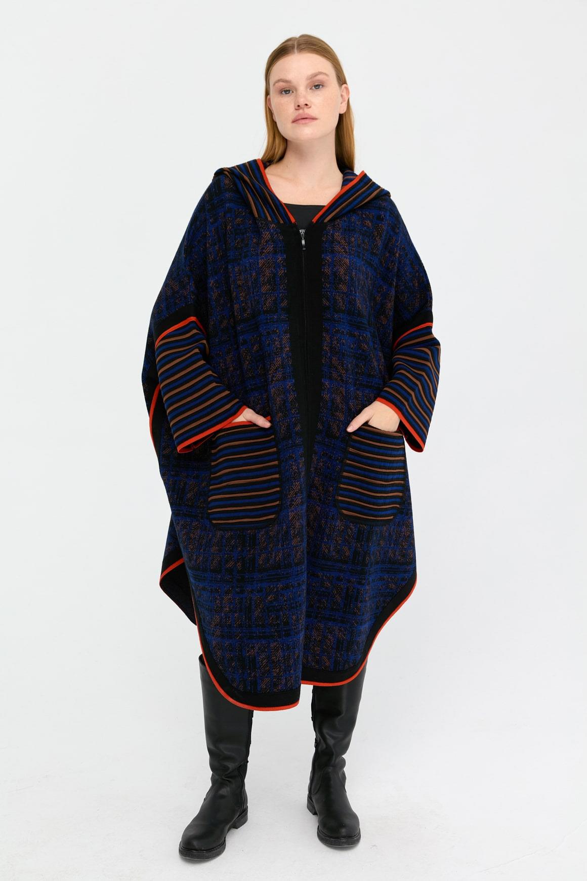 23064Kadın Kapüşonlu Fermuarlı Panço Siyah