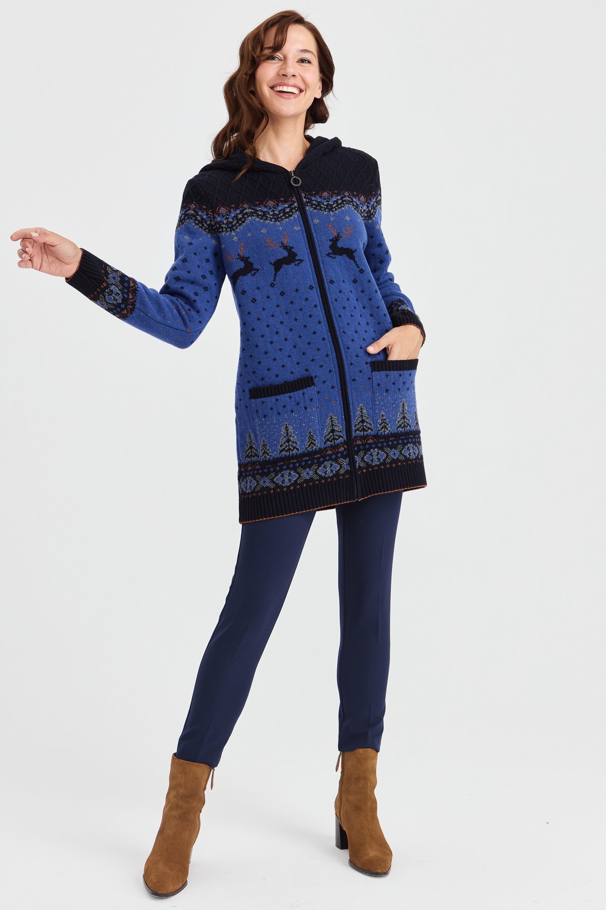 23221Kadın Kapüşonlu Geyik Desenli Yün Hırka K.Lacivert