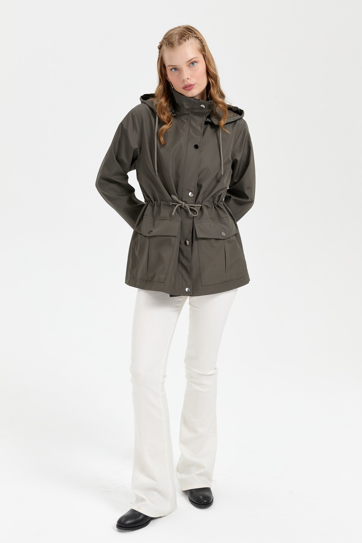 24416Kadın Kapüşonlu Kapaklı Cepli Kısa Trençkot Yeşil