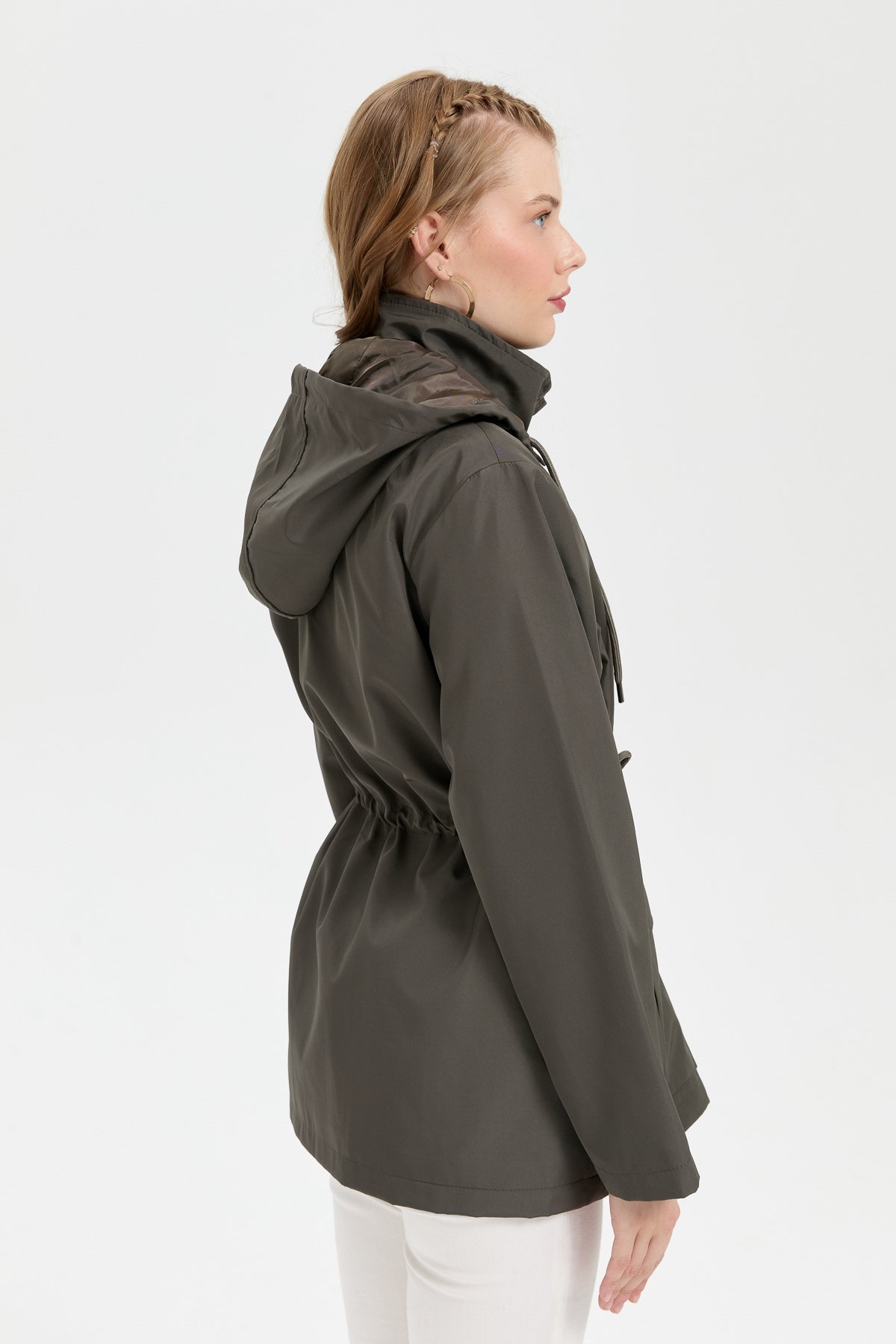 24416Kadın Kapüşonlu Kapaklı Cepli Kısa Trençkot Yeşil