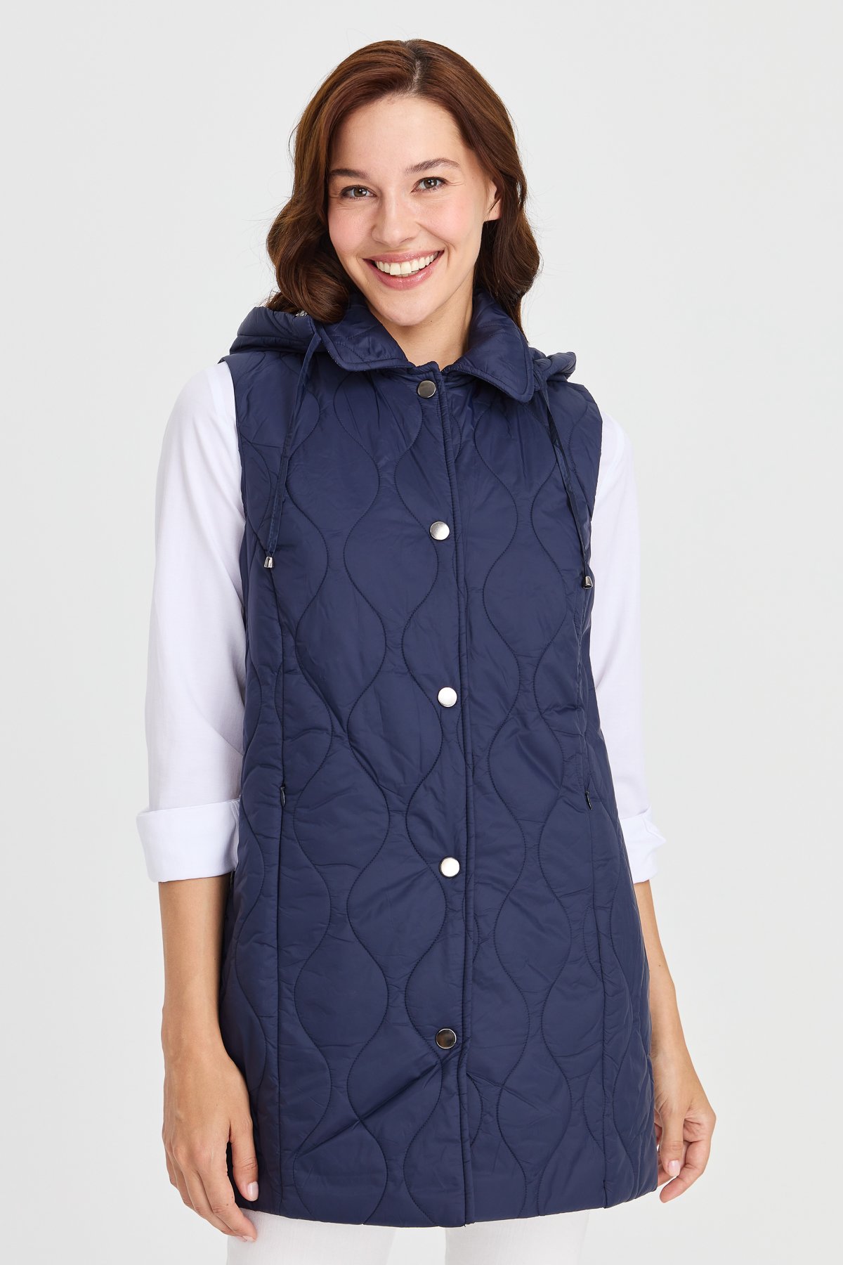 23406Kadın Kapüşonlu Kapitone Yelek Lacivert