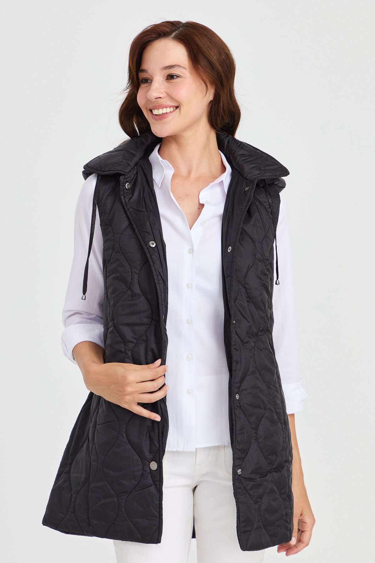 23406Kadın Kapüşonlu Kapitone Yelek Siyah