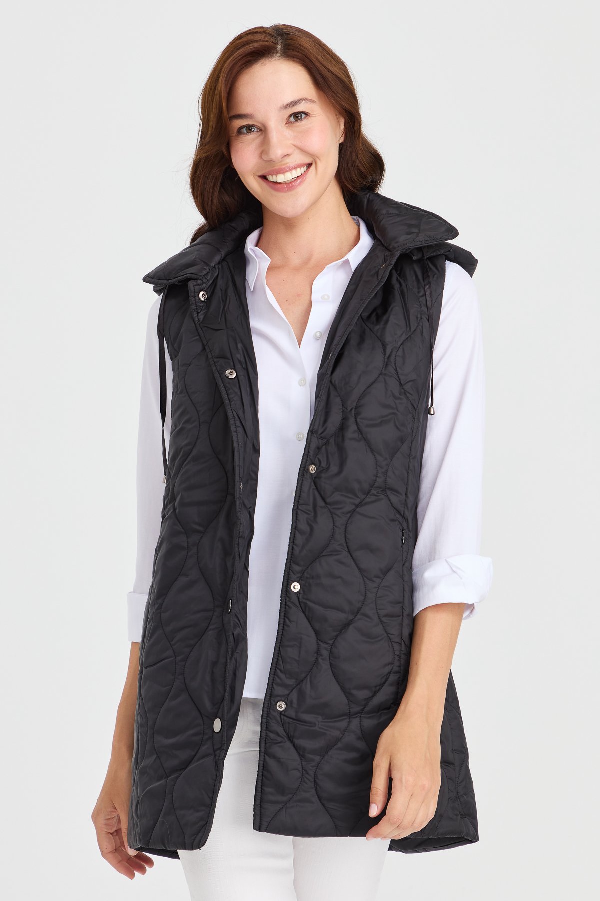 23406Kadın Kapüşonlu Kapitone Yelek Siyah