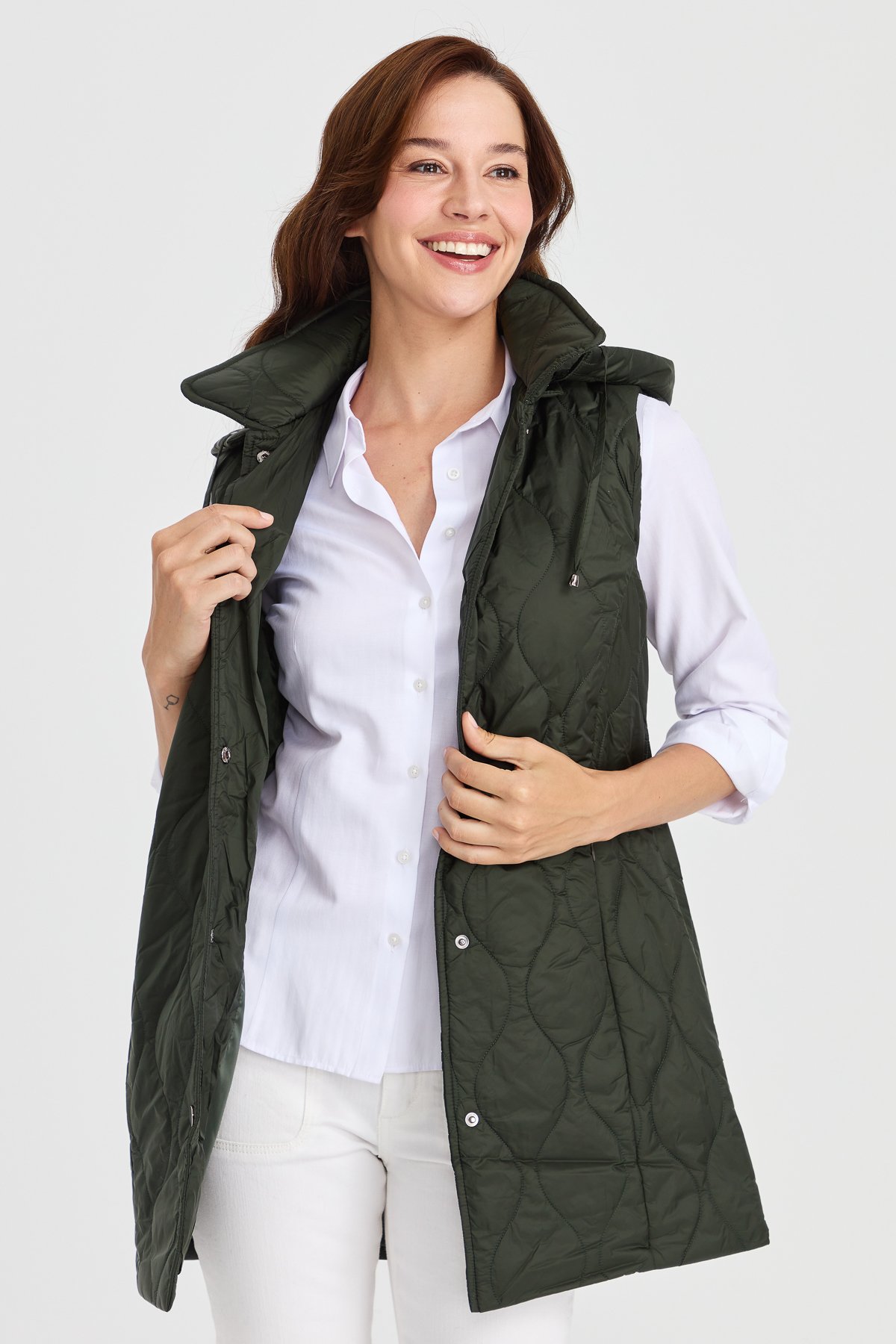 23406Kadın Kapüşonlu Kapitone Yelek Yeşil