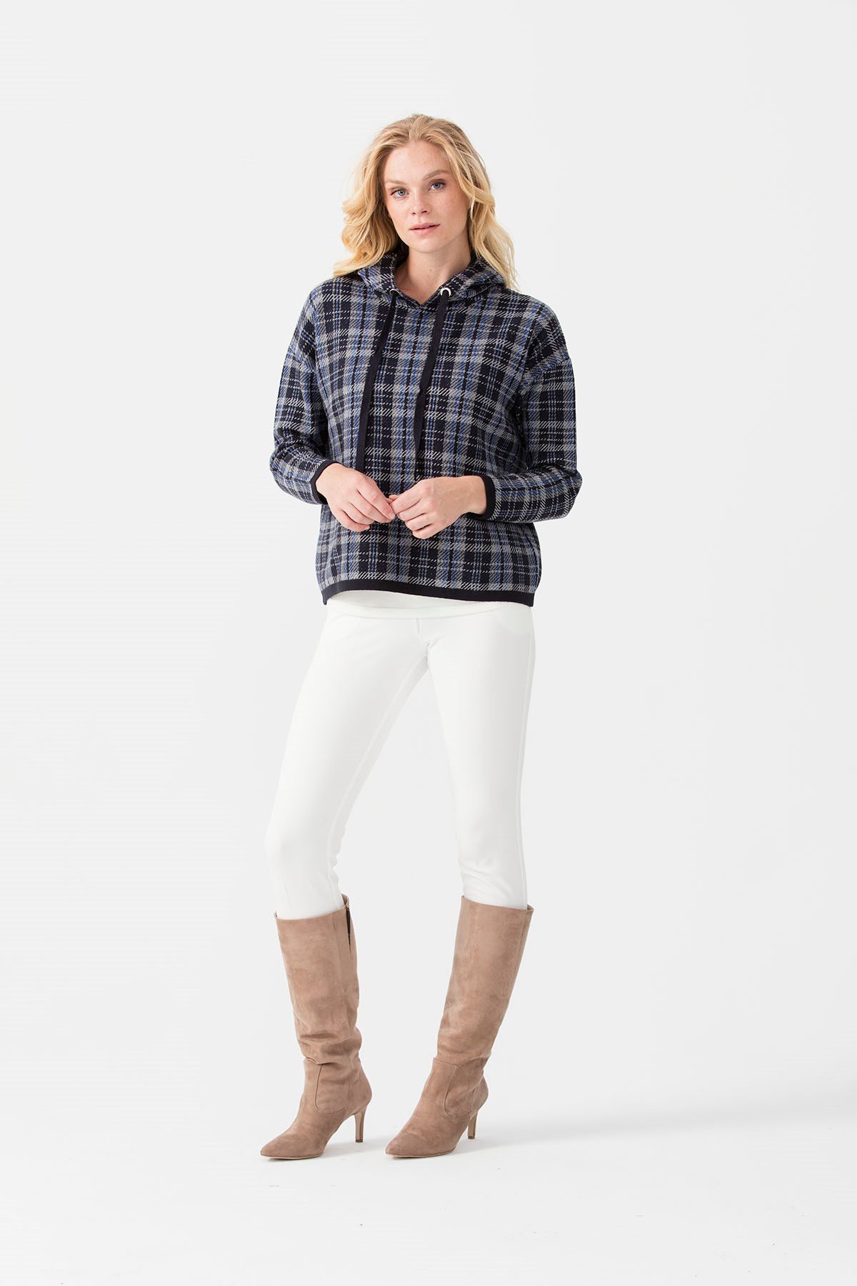 22103Женский короткий свитер в клетку с капюшоном, синий