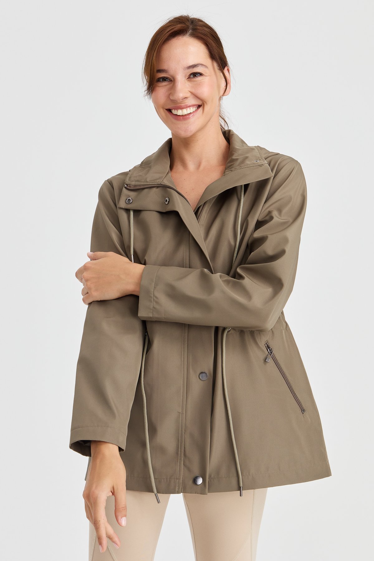 23407Kadın Kapüşonlu Kısa Trençkot Yeşil