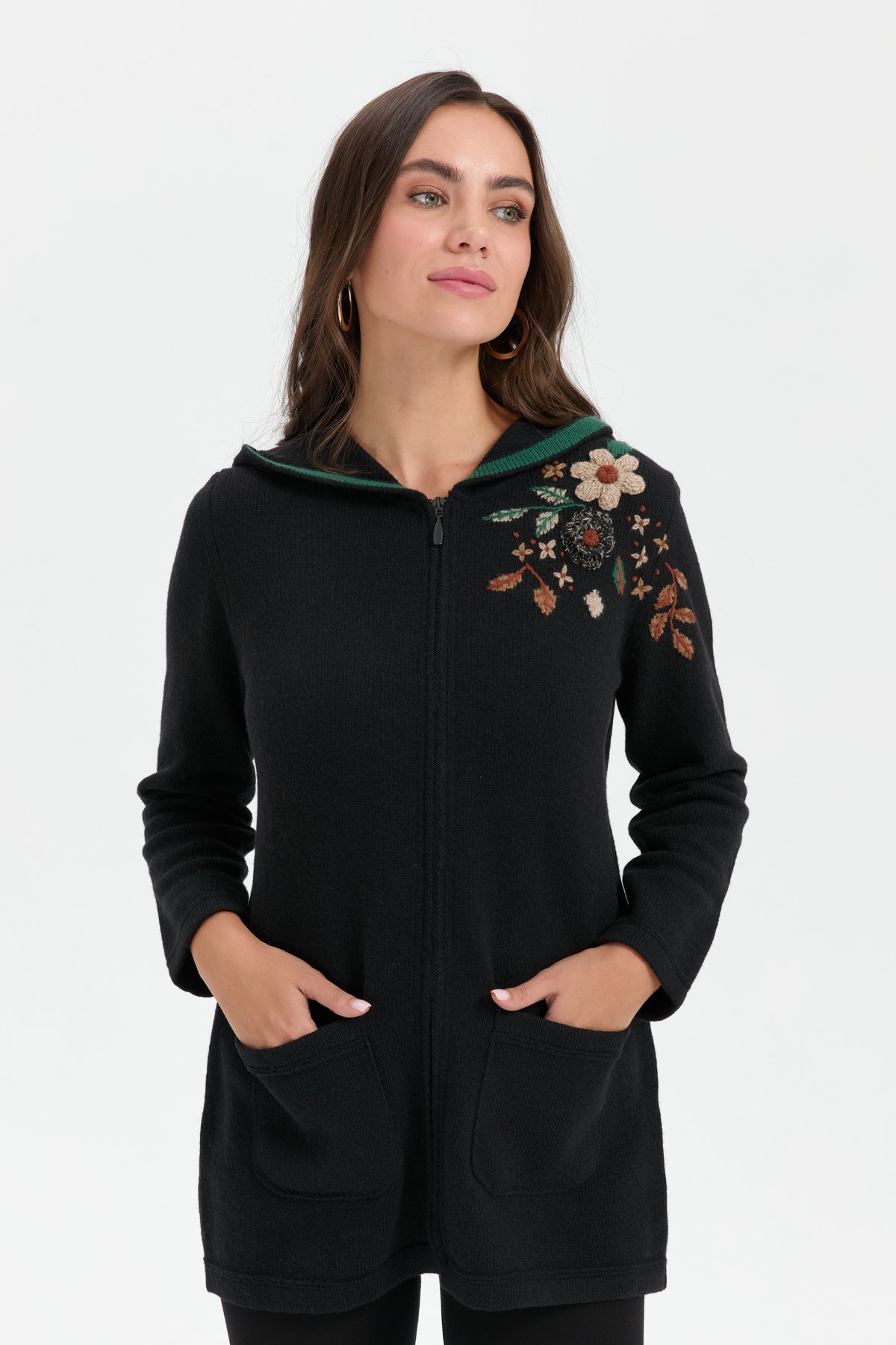 24080Kadın Kapüşonlu Omzu İşlemeli Araboy Yün Hırka Siyah