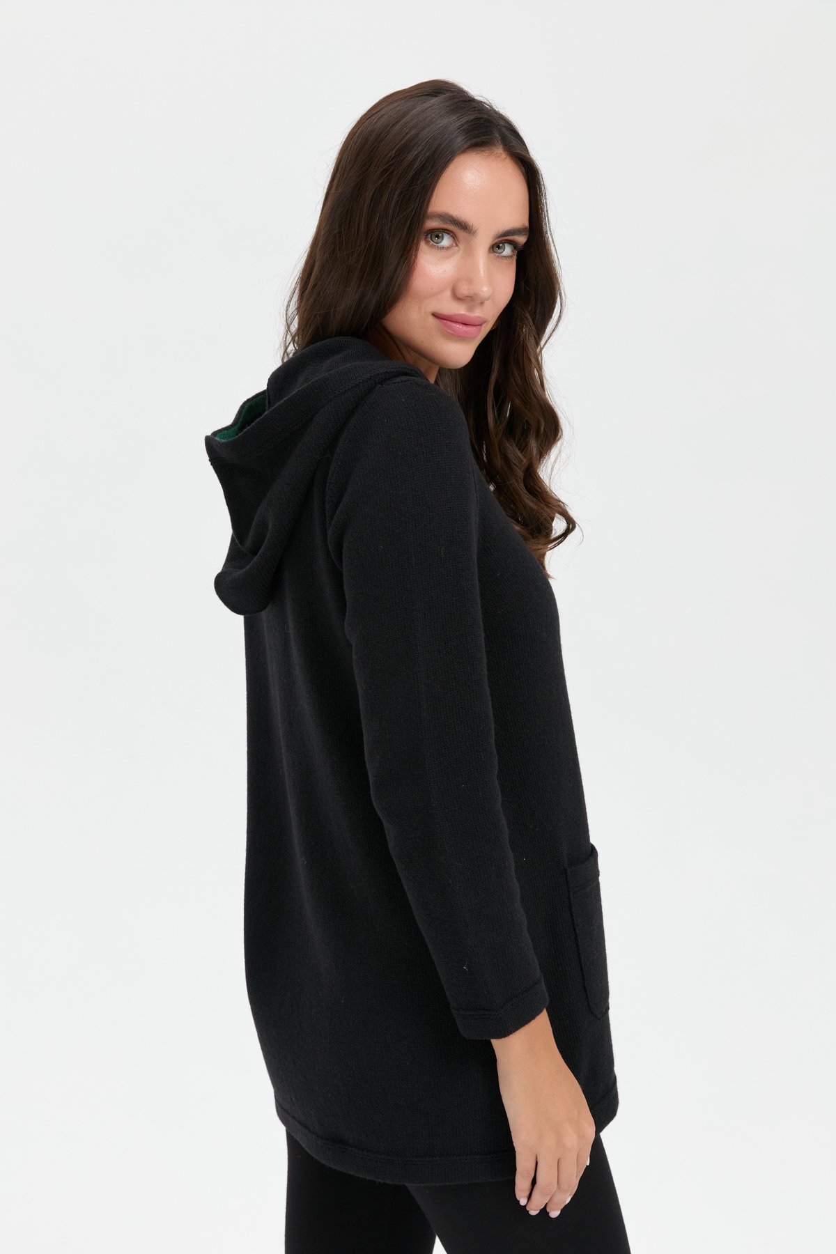 24080Kadın Kapüşonlu Omzu İşlemeli Araboy Yün Hırka Siyah