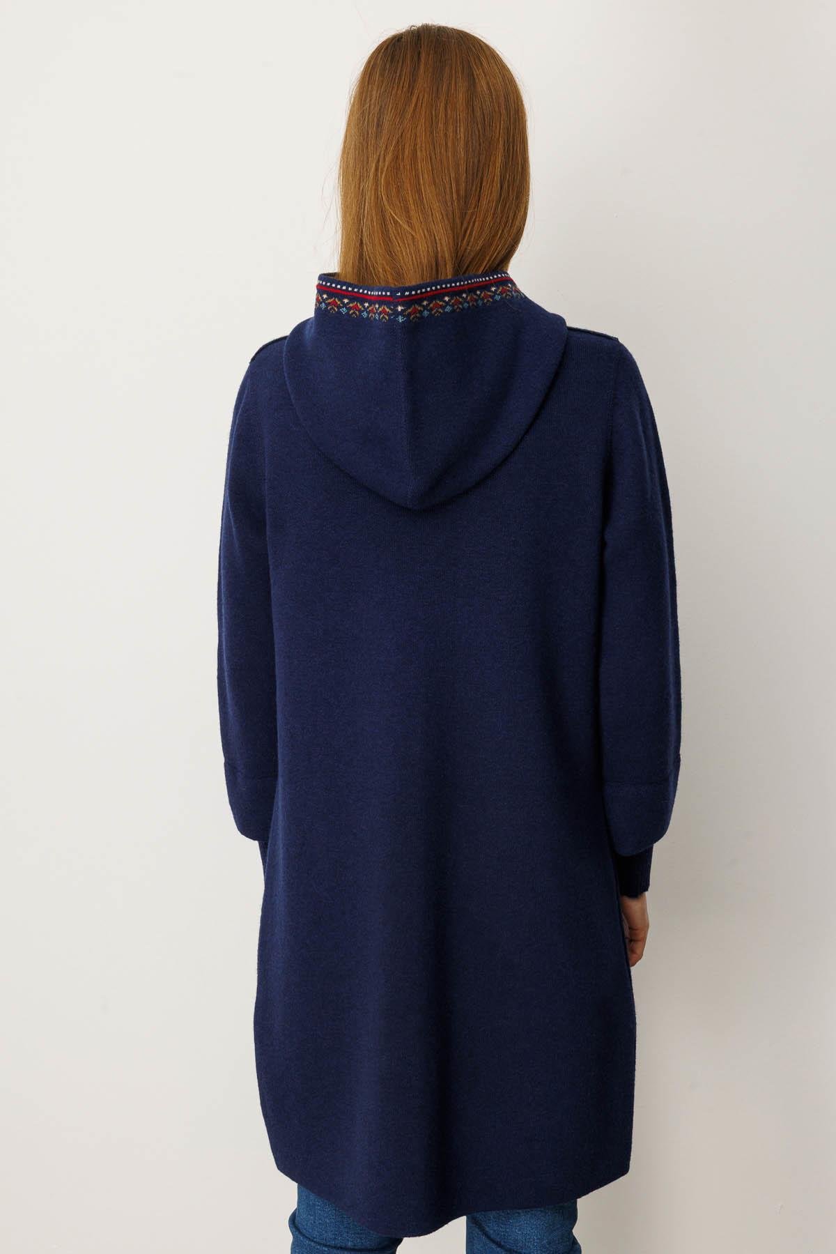 25019Kadın Kapüşonlu Önü Keçe Yün Kaban Y.A.Lacivert