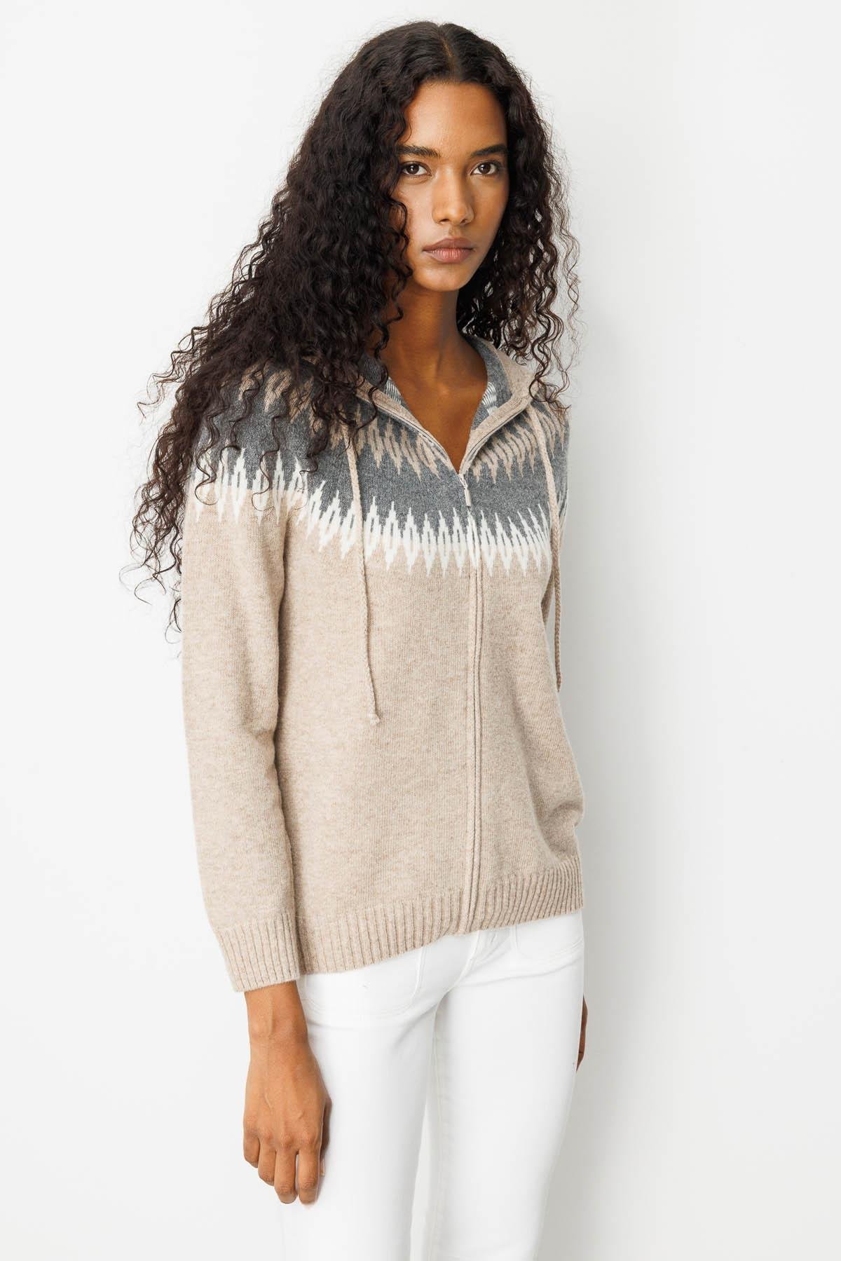 25230Kadın Kapüşonlu Robası Baklavalı Hırka K.Bej