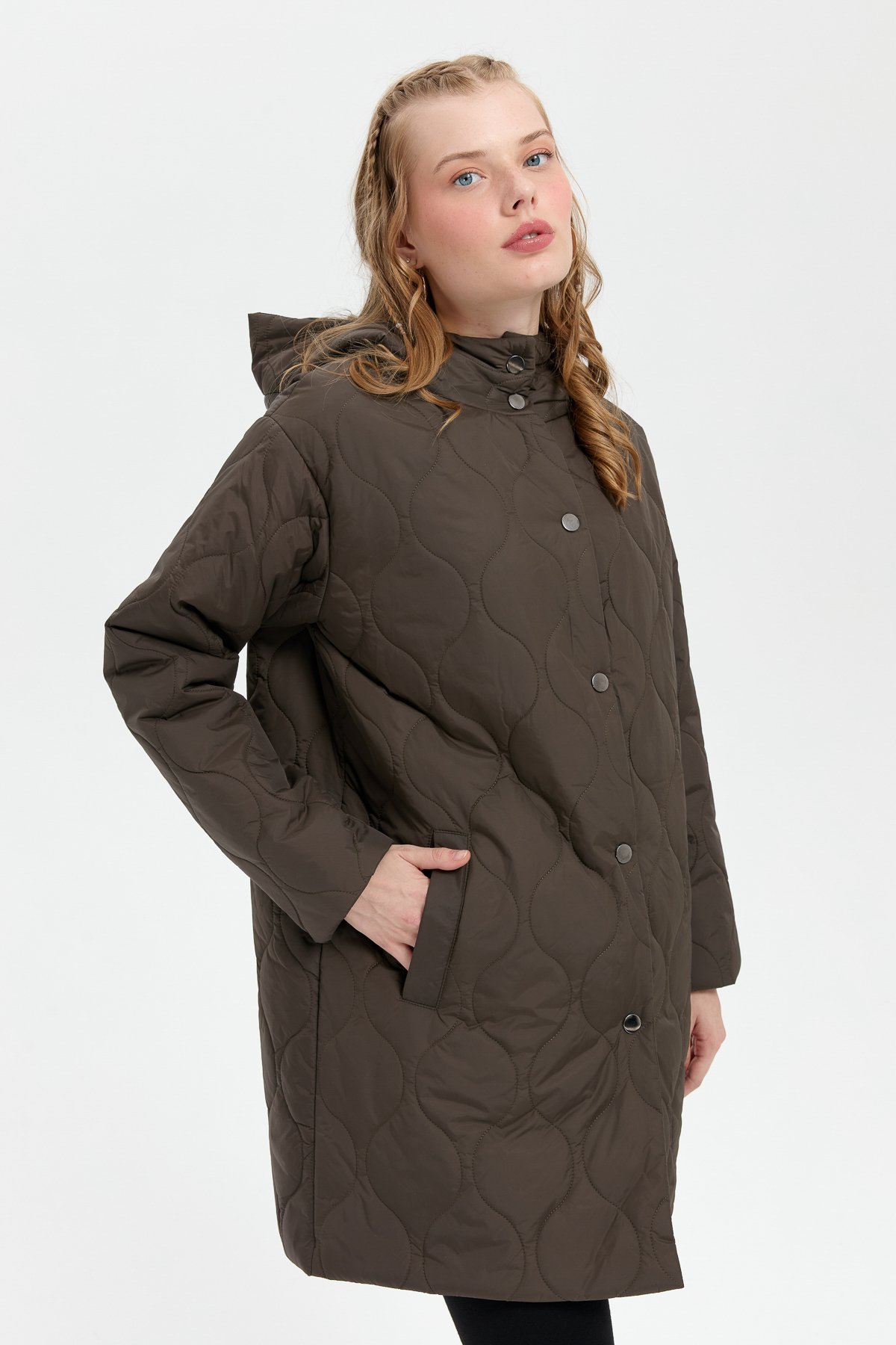 24411Kadın Kapüşonlu Soğan Desenli Araboy Kapitone Kaban Haki