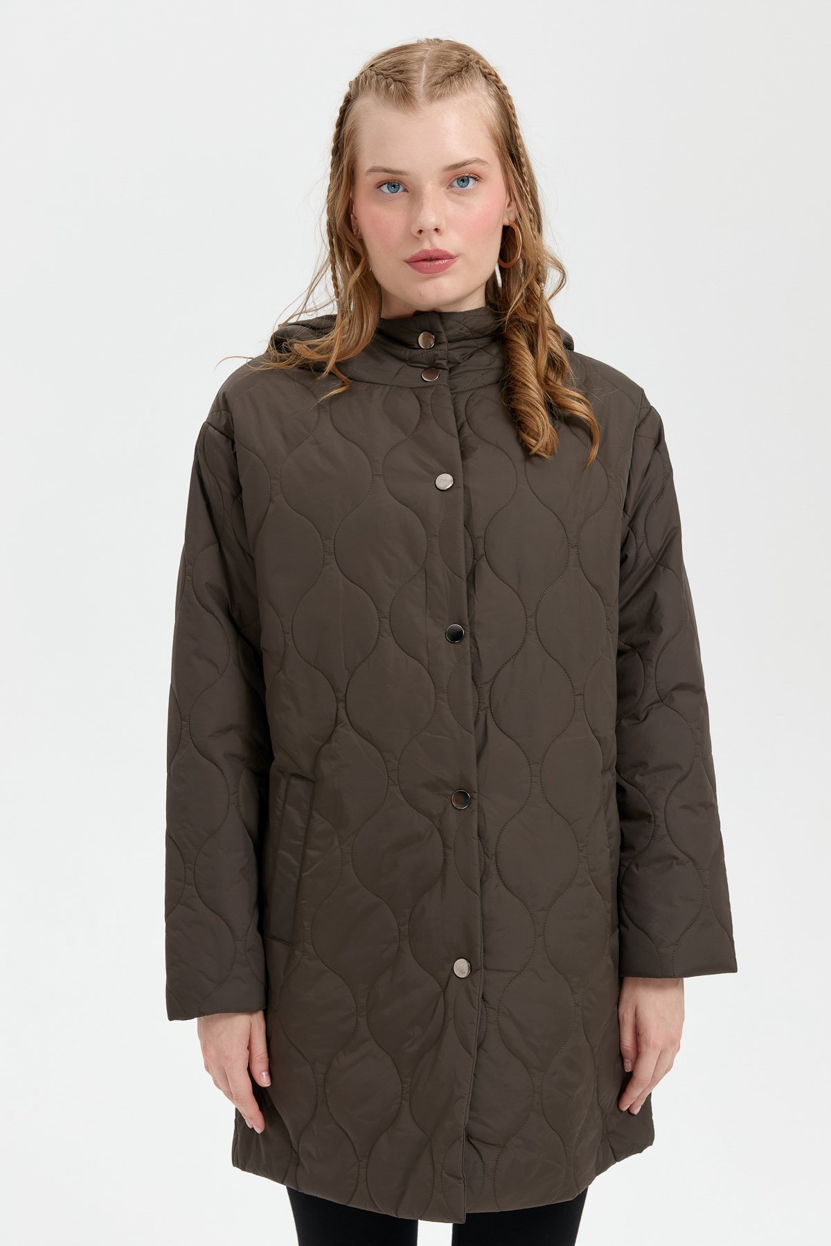 24411Kadın Kapüşonlu Soğan Desenli Araboy Kapitone Kaban Haki