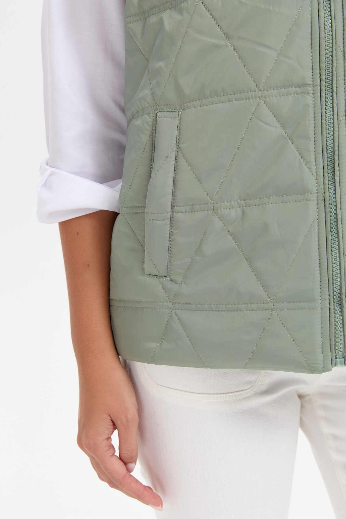 24414Kadın Kapüşonlu Üçgen Desenli Kısa Kapitone Yelek S.Yeşili