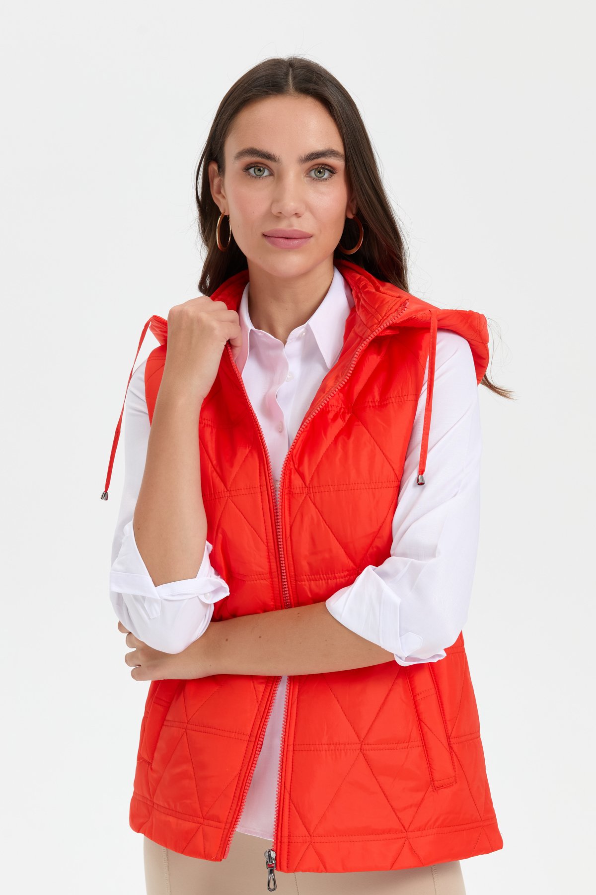 24414Kadın Kapüşonlu Üçgen Desenli Kısa Kapitone Yelek Oranj