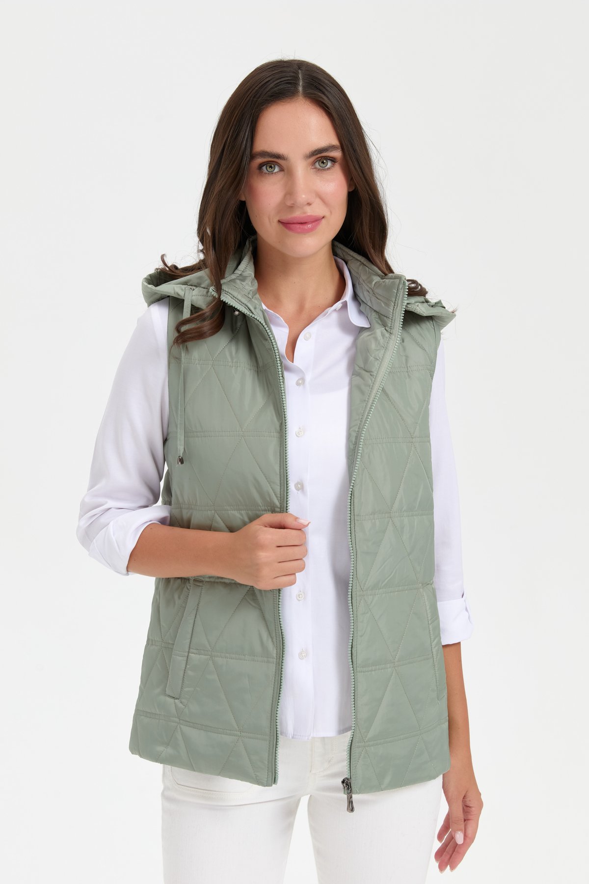 24414Kadın Kapüşonlu Üçgen Desenli Kısa Kapitone Yelek S.Yeşili