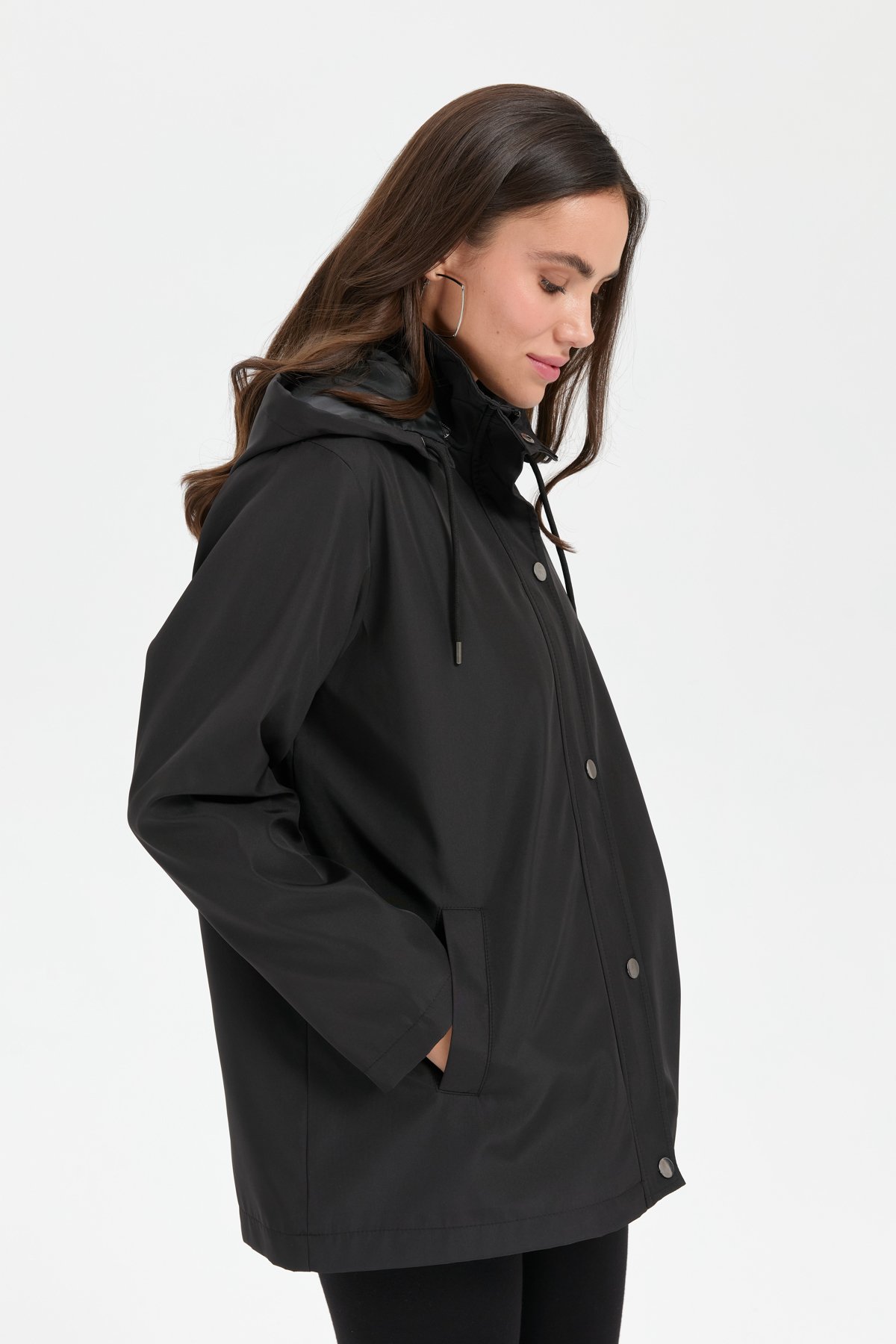 24417Kadın Kapüşonlu Yan Cepli Kısa Trençkot Siyah