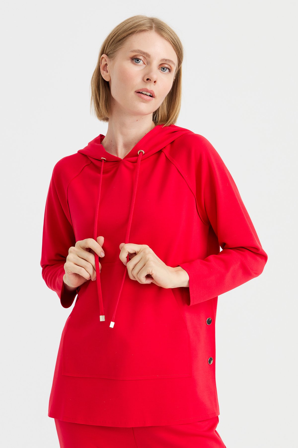 KMK23004Kadın Kapüşonlu Yanı Çıtçıtlı Cepli Sweat Kırmızı