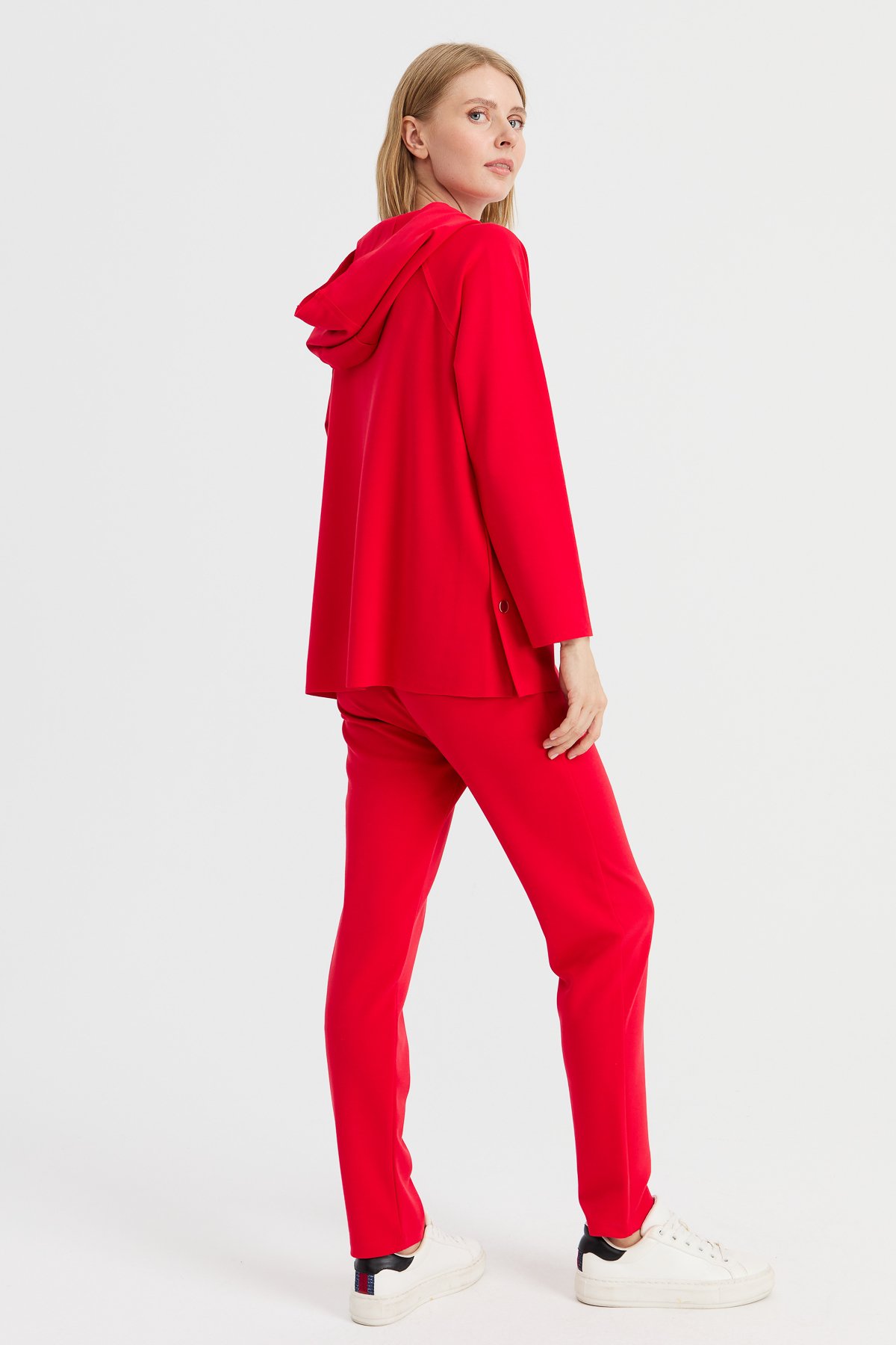 KMK23004Kadın Kapüşonlu Yanı Çıtçıtlı Cepli Sweat Kırmızı