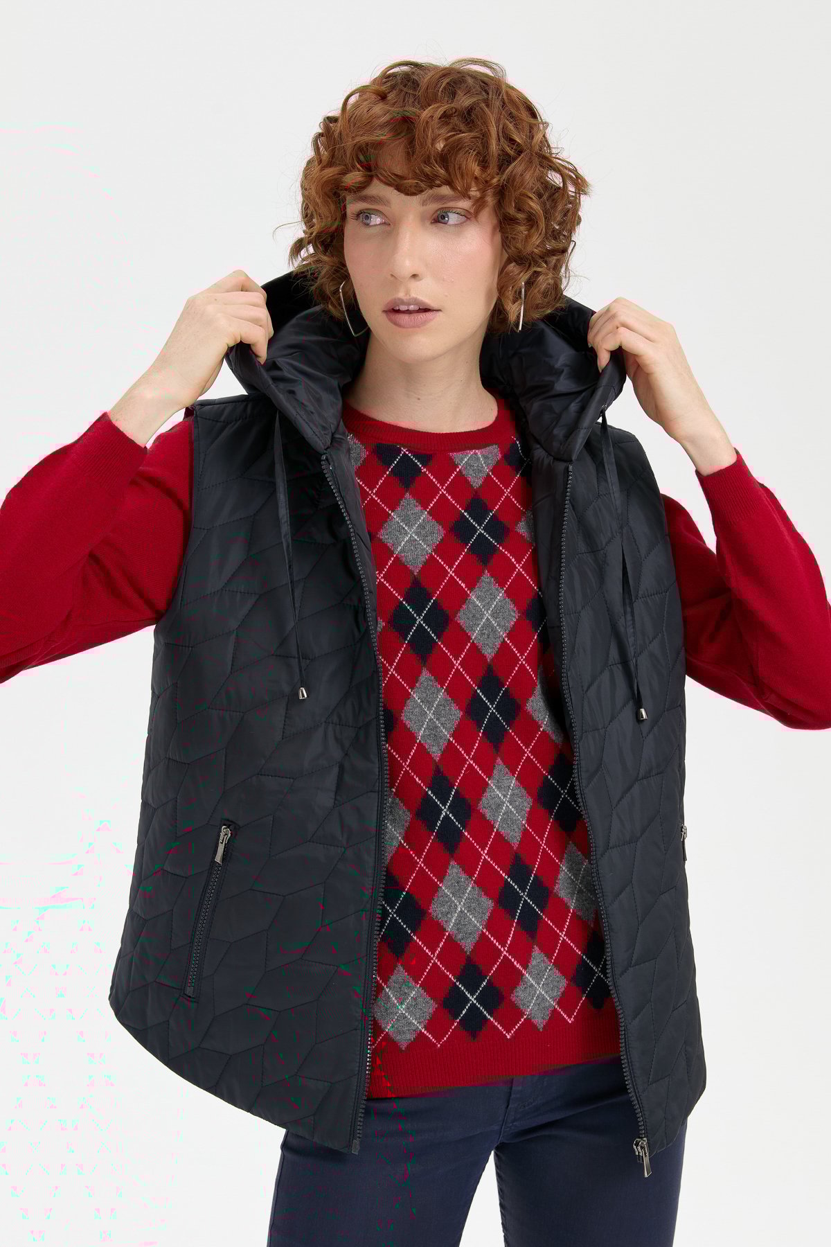 24415Kadın Kapüşonlu Yaprak Desenli Kısa Kapitone Yelek Lacivert