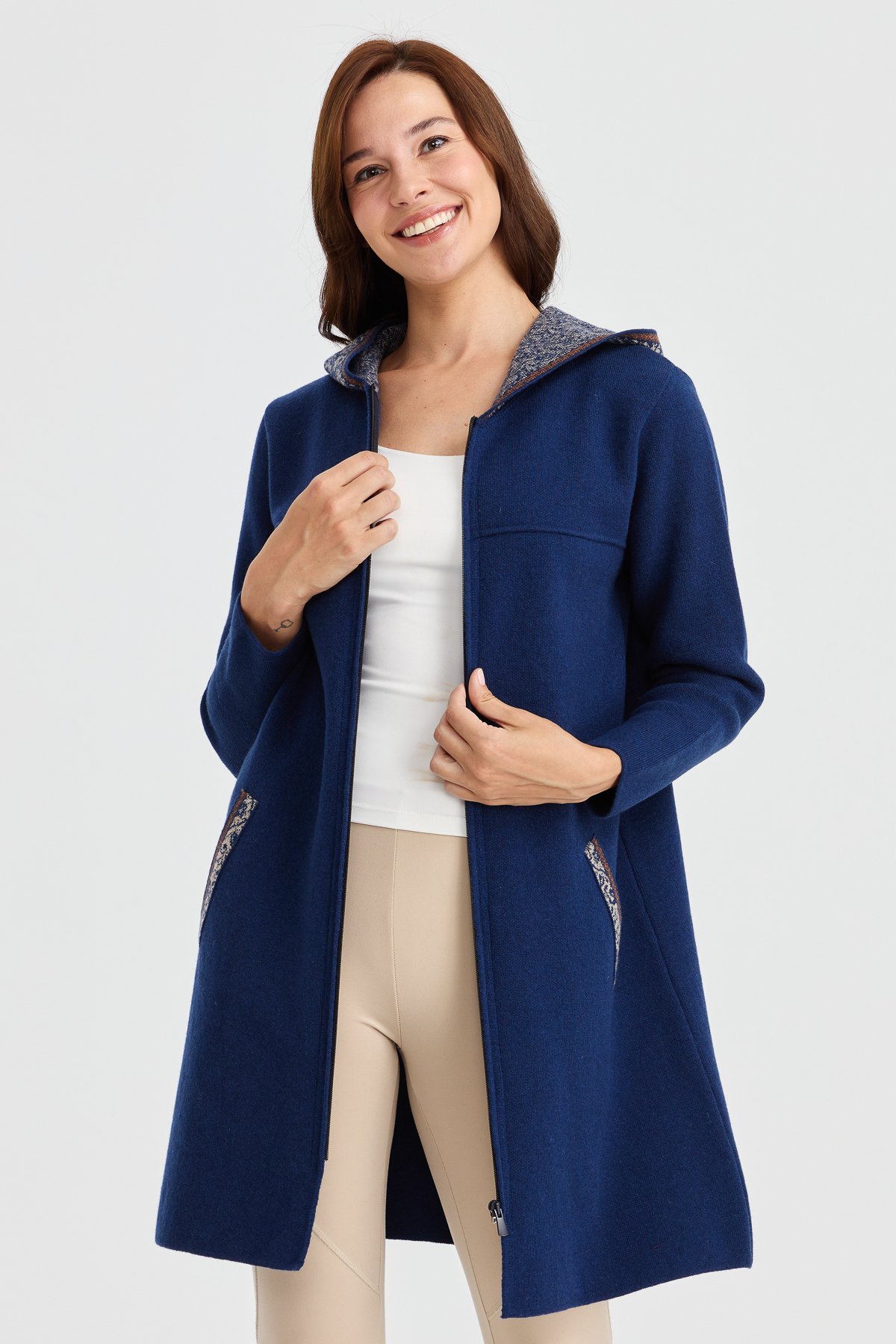 22156Kadın Kapüşonlu Yün Kaban İndigo