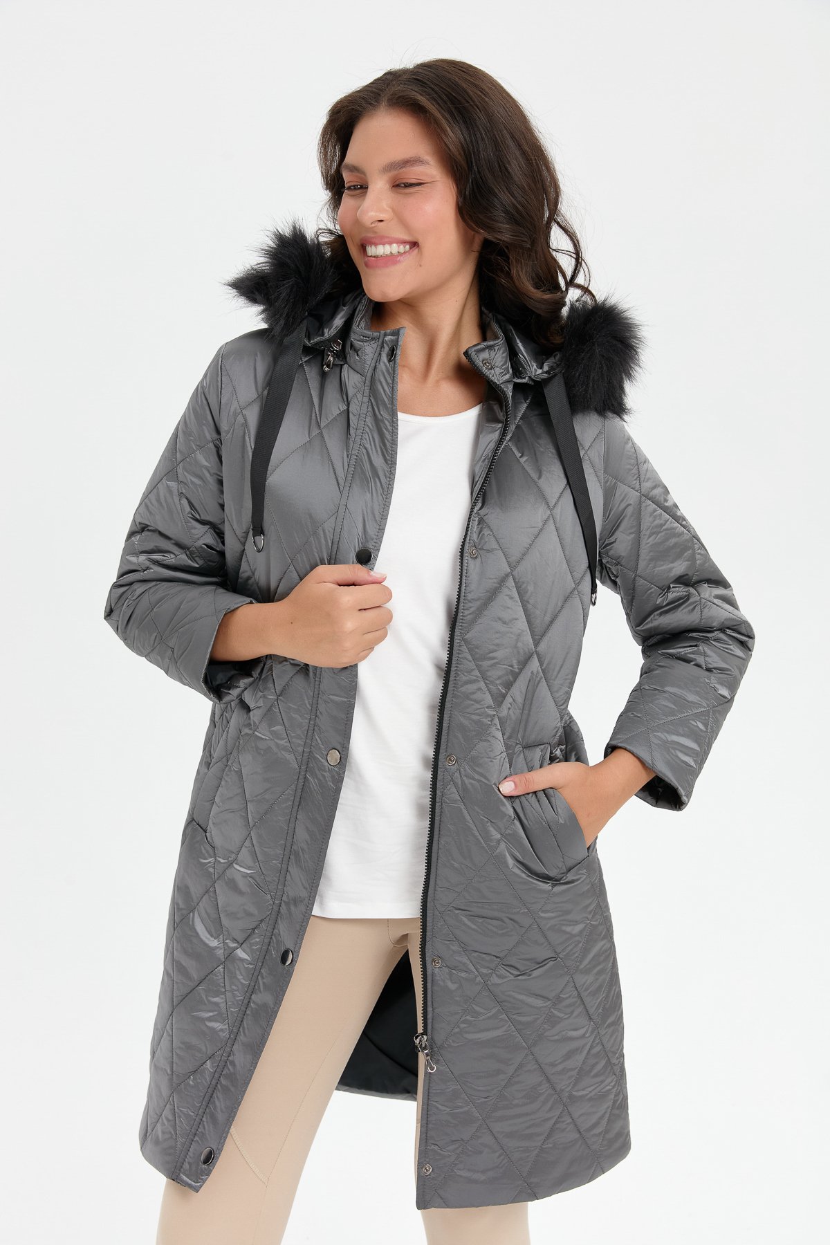 24410Kadın Kapüşonu Kürklü Baklava Desenli Kapitone Kaban Gri