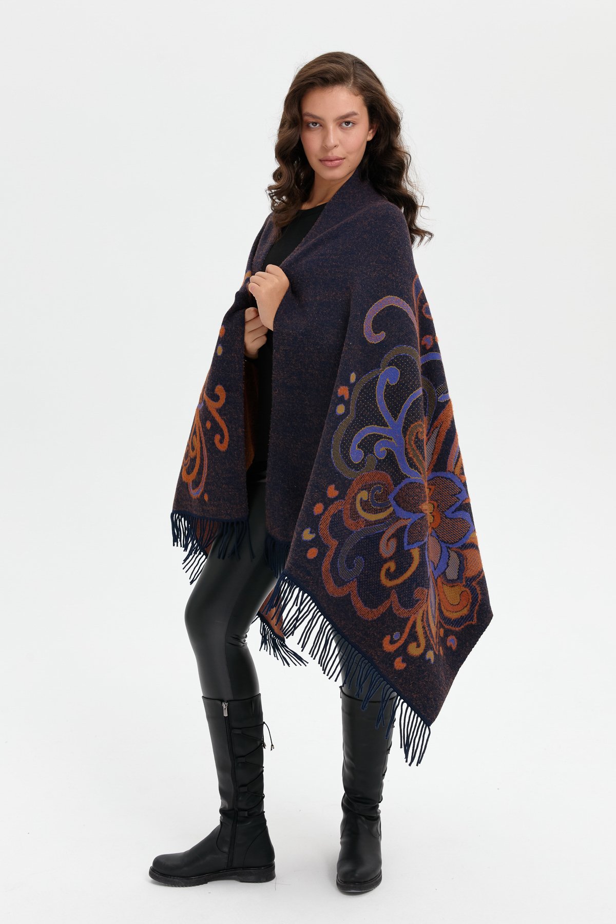 24029Kadın Karışık Büyük Çiçek Desenli Battal Boy Şal Lacivert_Sax Sim