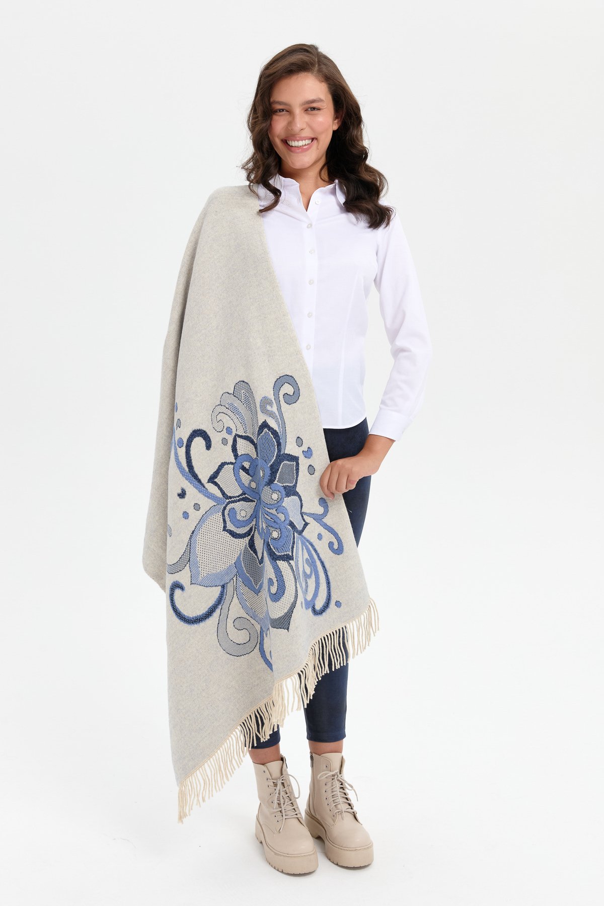 24029Kadın Karışık Büyük Çiçek Desenli Battal Boy Şal T.Melanj_Laci Gümüş Sim