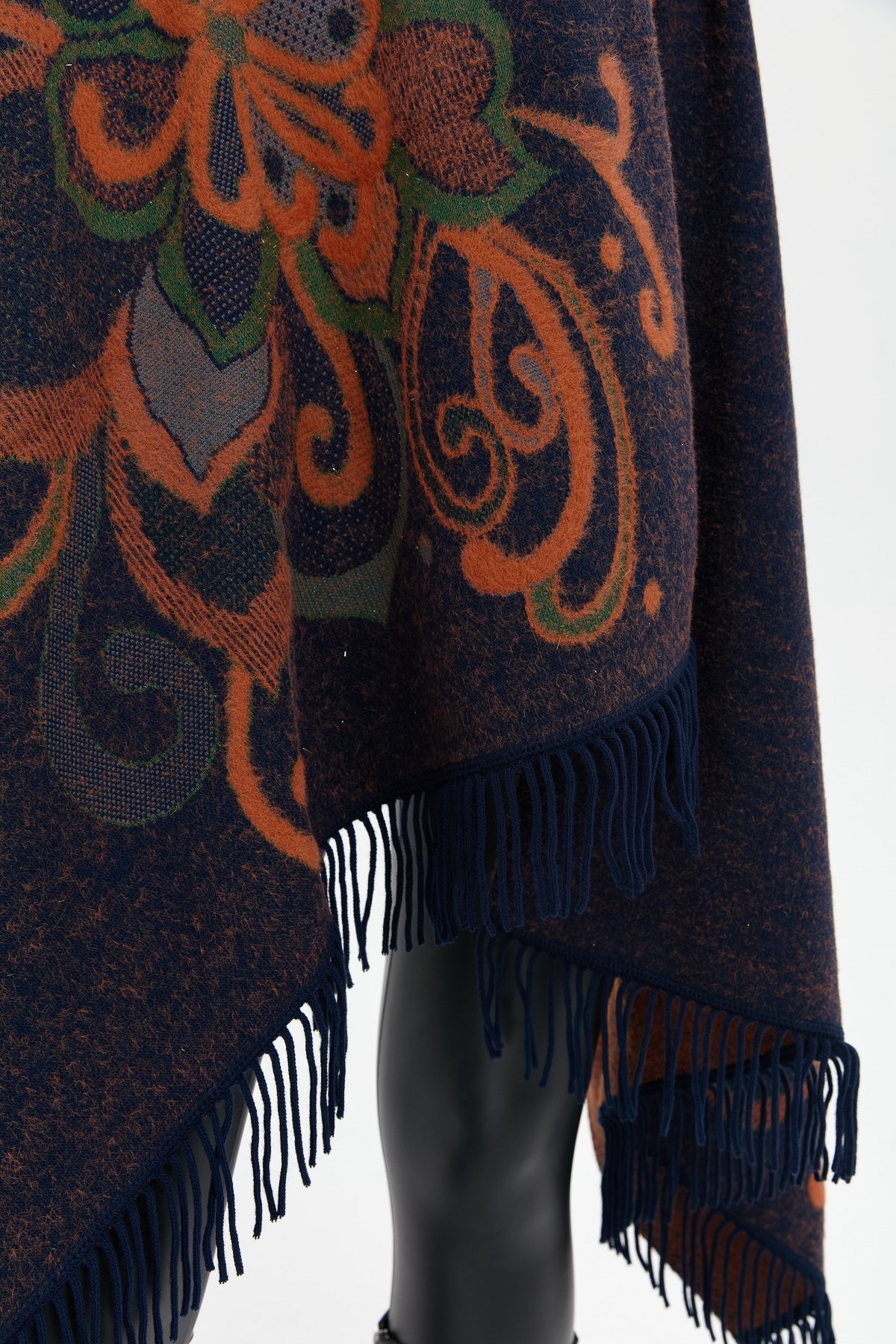 24029Kadın Karışık Büyük Çiçek Desenli Battal Boy Şal Lacivert_Ö.başı