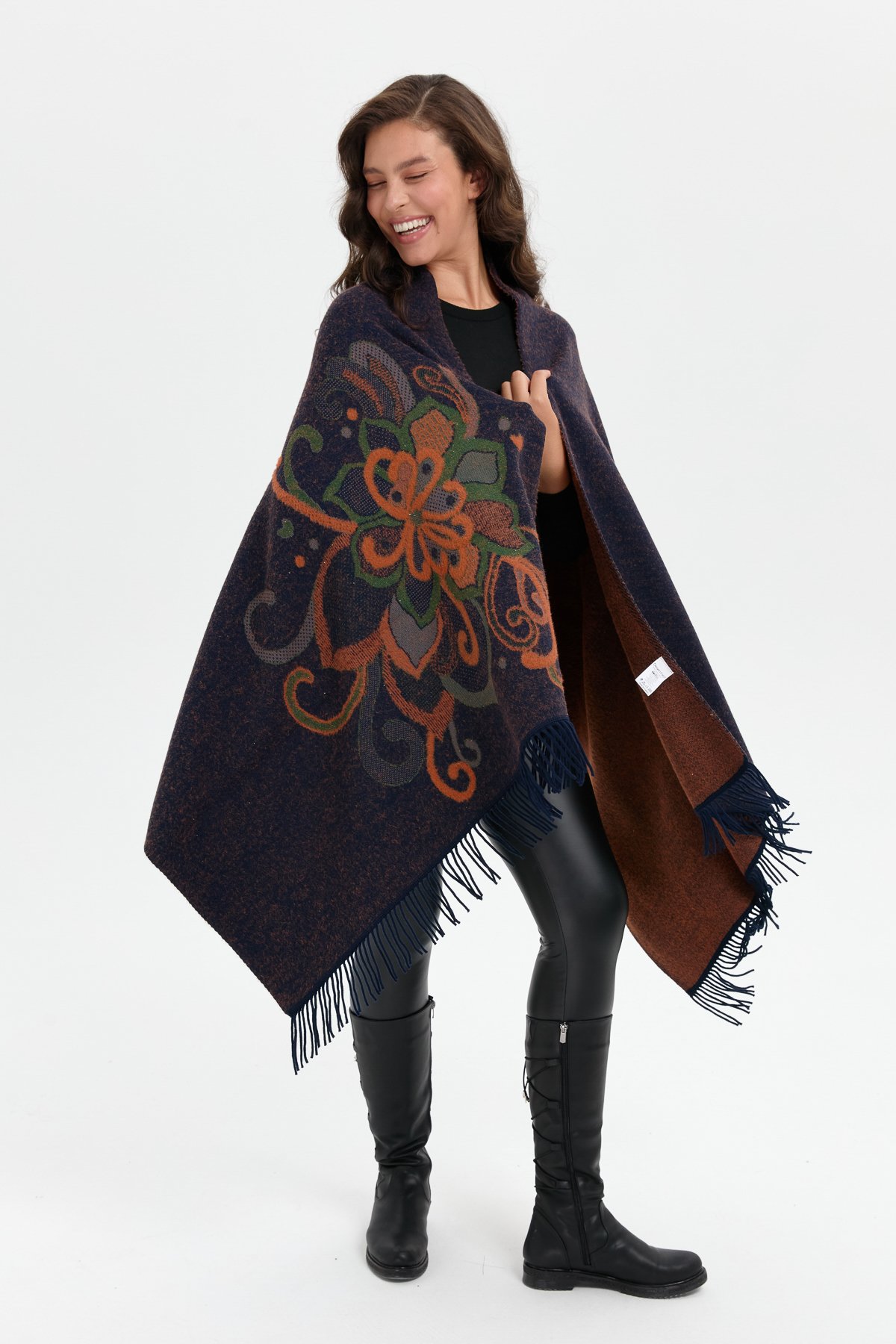 24029Kadın Karışık Büyük Çiçek Desenli Battal Boy Şal Lacivert_Ö.başı