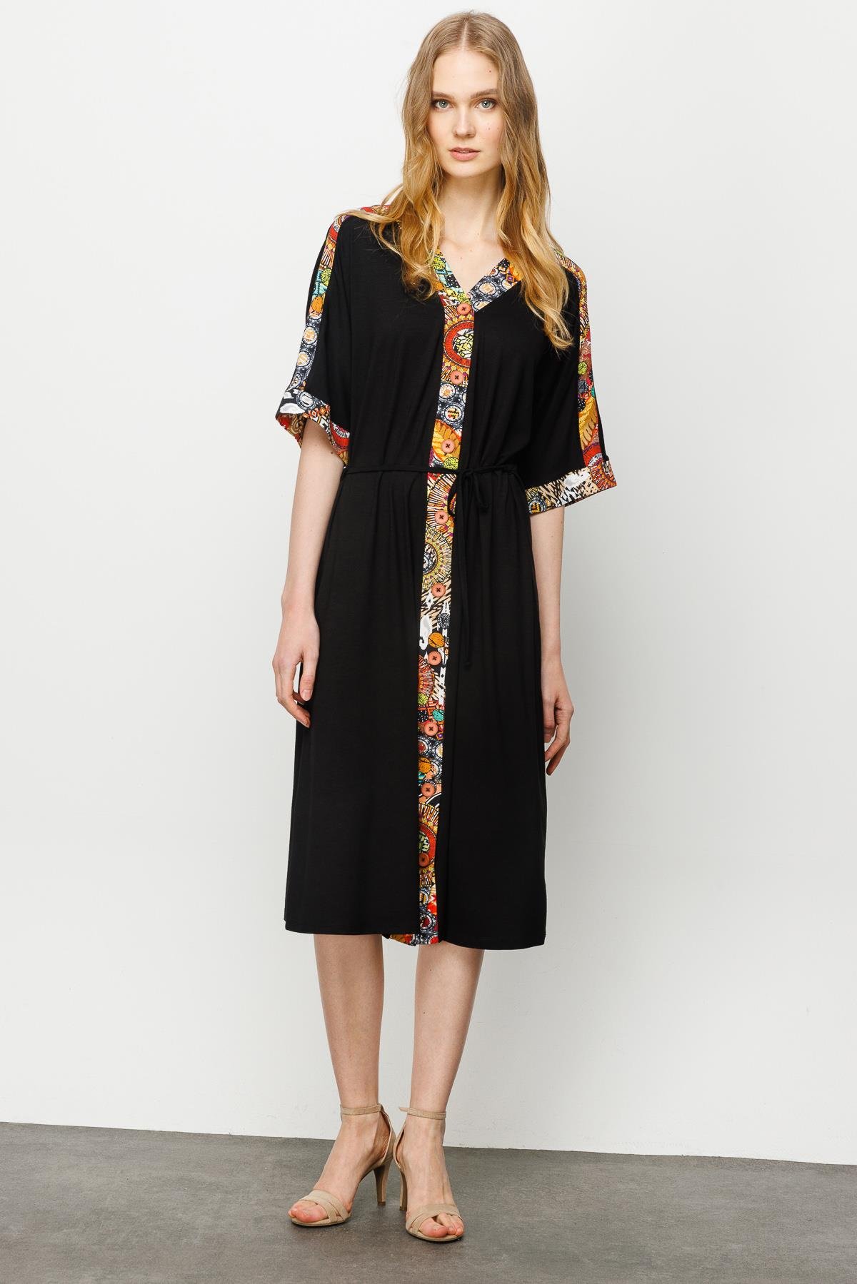 23729Kadın Karışık Desenli Önü Düğmeli Penye Elbise Siyah