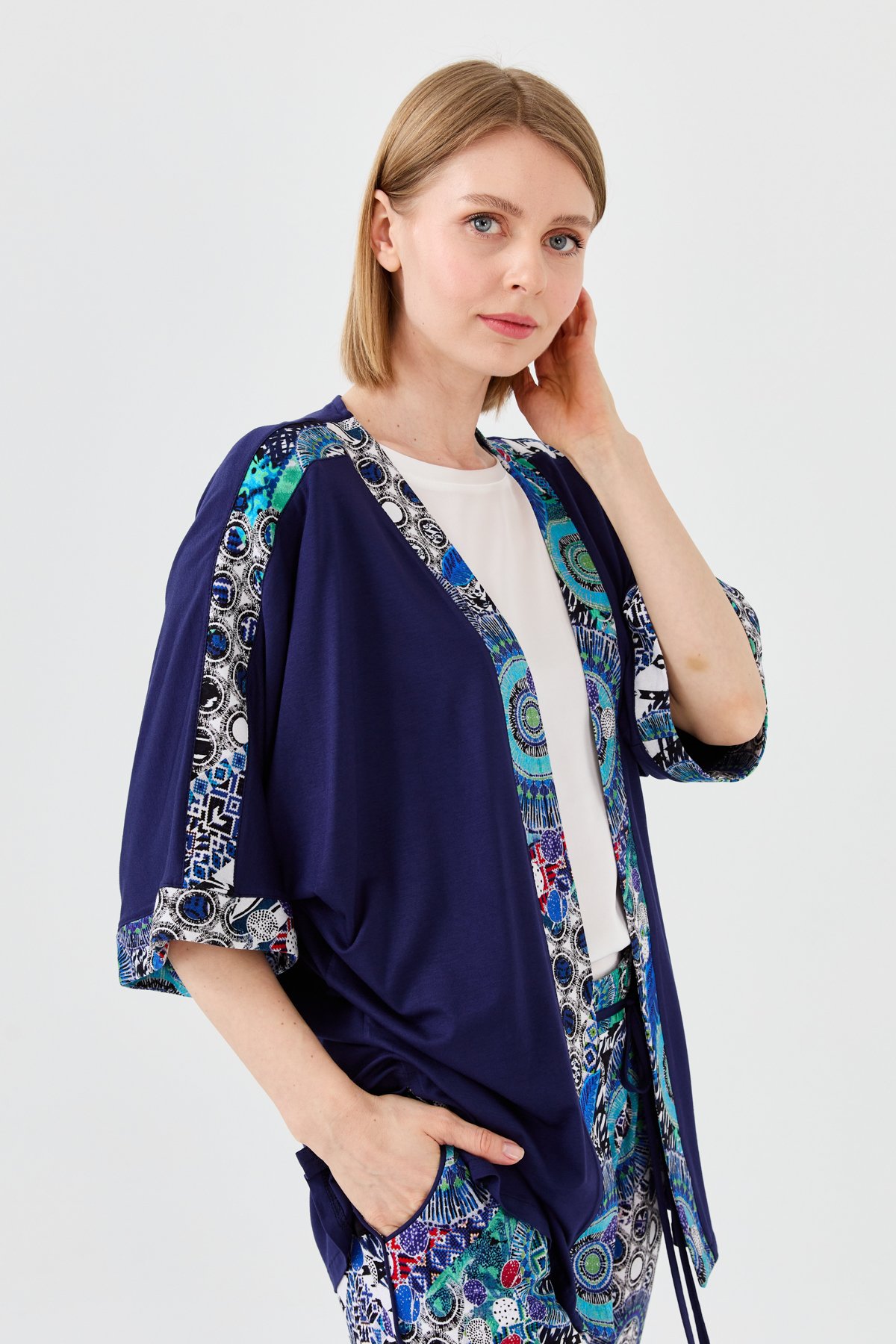 23726Kadın Karışık Desenli Yarasa Kol Penye Ceket Lacivert