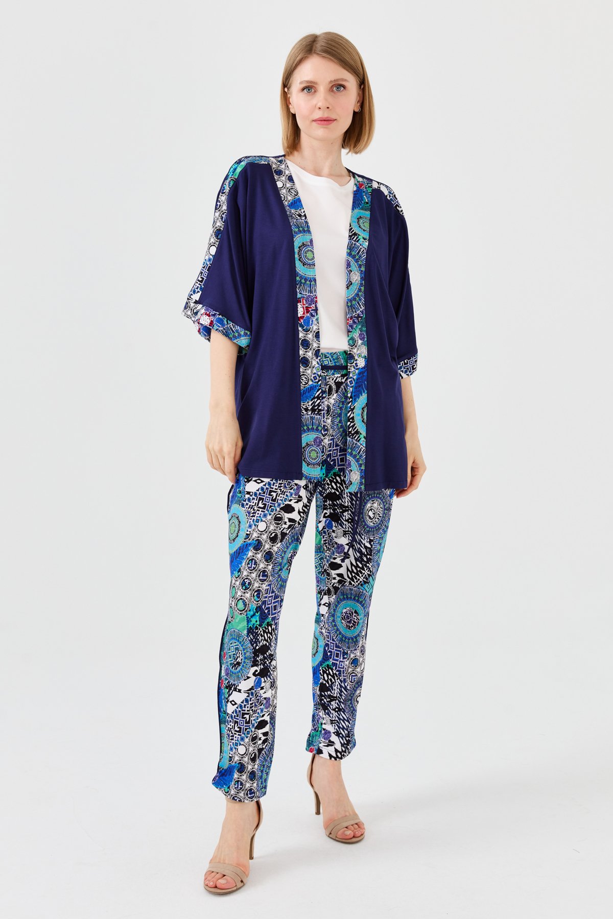 23726Kadın Karışık Desenli Yarasa Kol Penye Ceket Lacivert