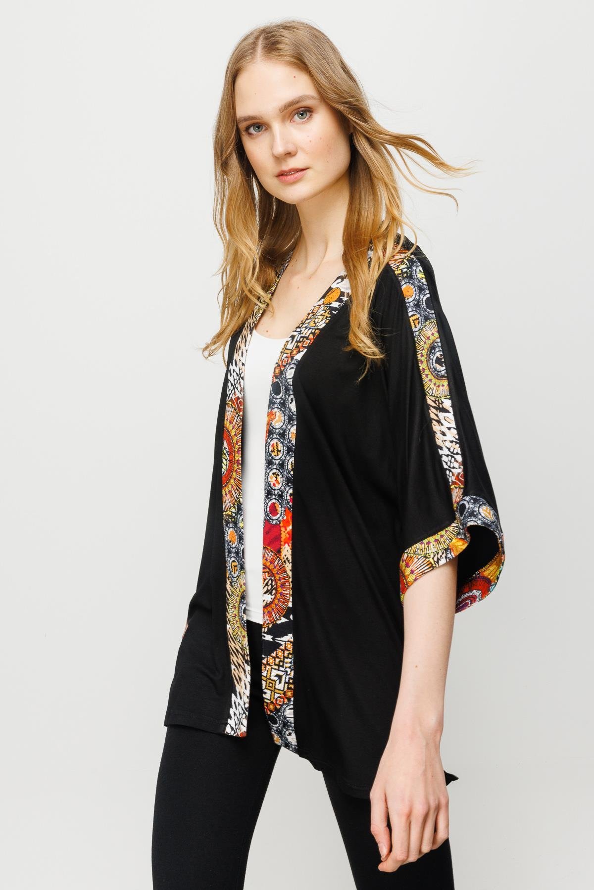 23726Kadın Karışık Desenli Yarasa Kol Penye Ceket Siyah