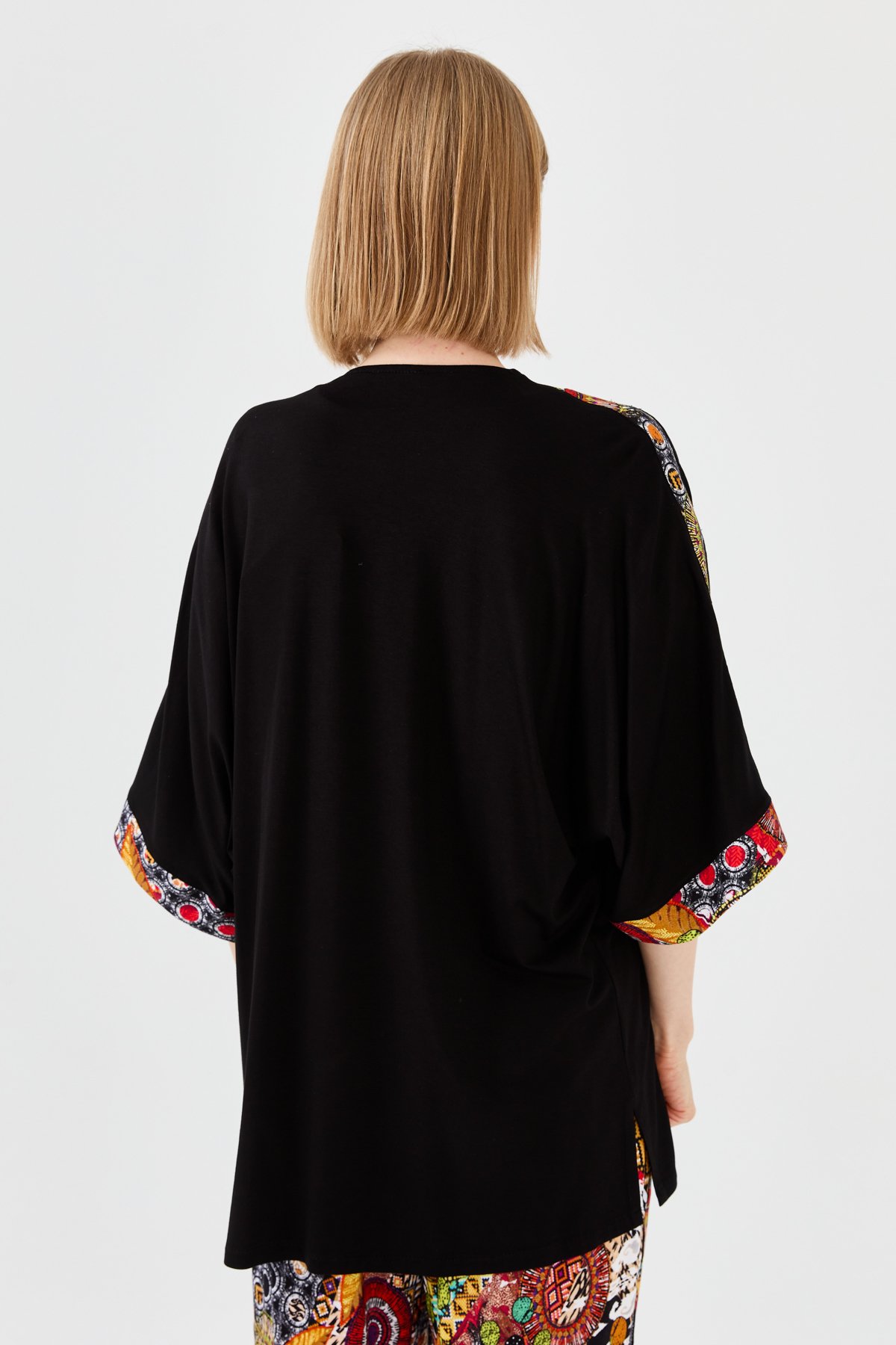 23726Kadın Karışık Desenli Yarasa Kol Penye Ceket Siyah