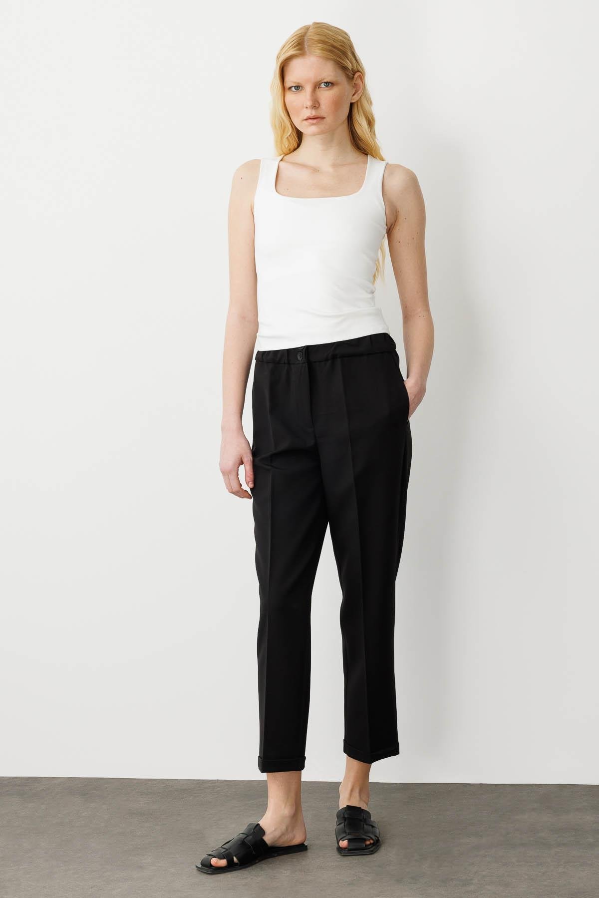 25901Kadın Kemeri Lastikli Yazlık Kumaş Pantolon Siyah