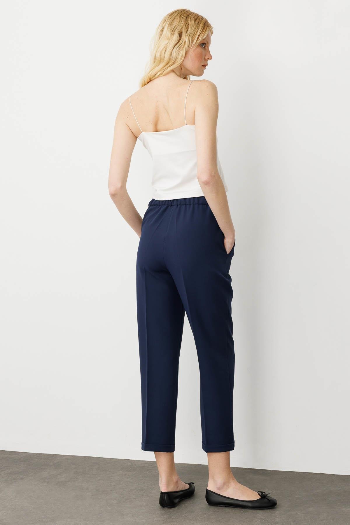 25901Kadın Kemeri Lastikli Yazlık Kumaş Pantolon Lacivert