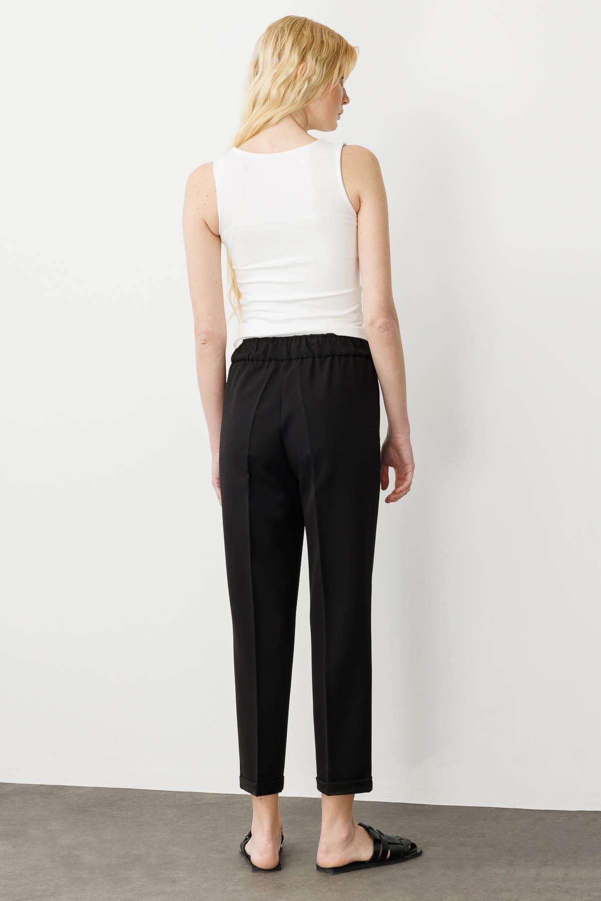 25901Kadın Kemeri Lastikli Yazlık Kumaş Pantolon Siyah