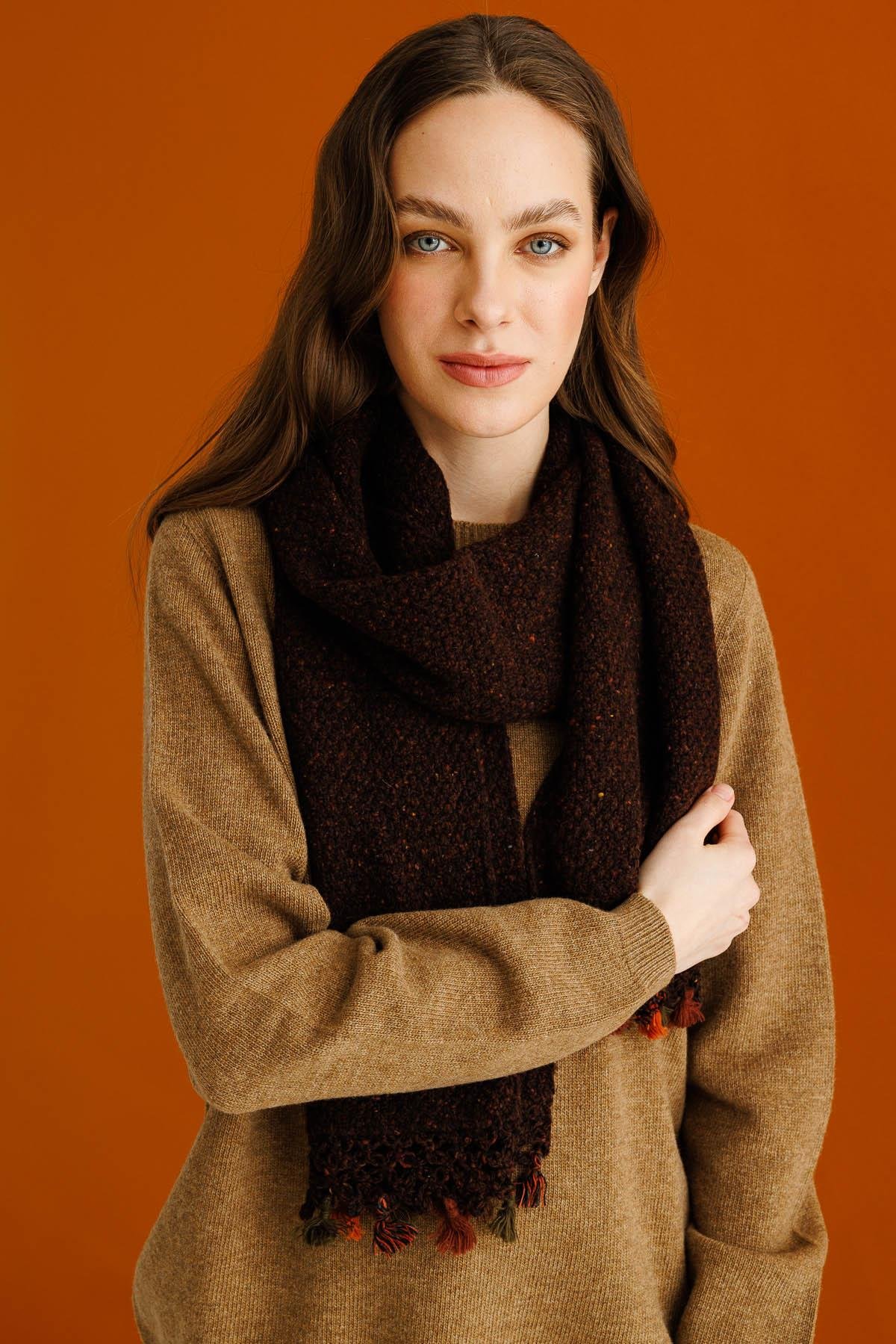 22033Женская шаль ЧЕРНЫЙ КОФЕ